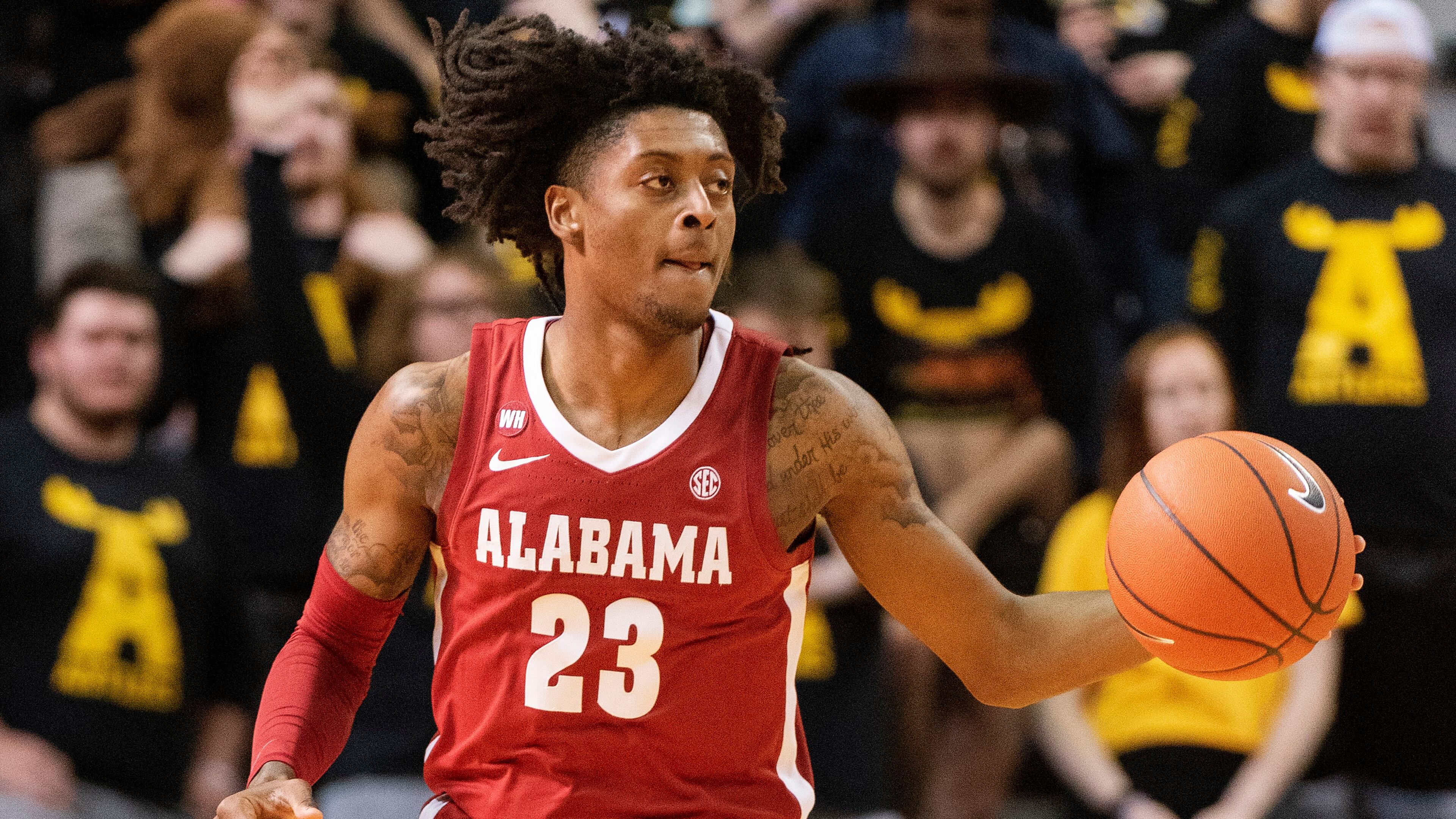 Alabama's John Petty became the 51st player in program history with 1,000 career points as a junior.