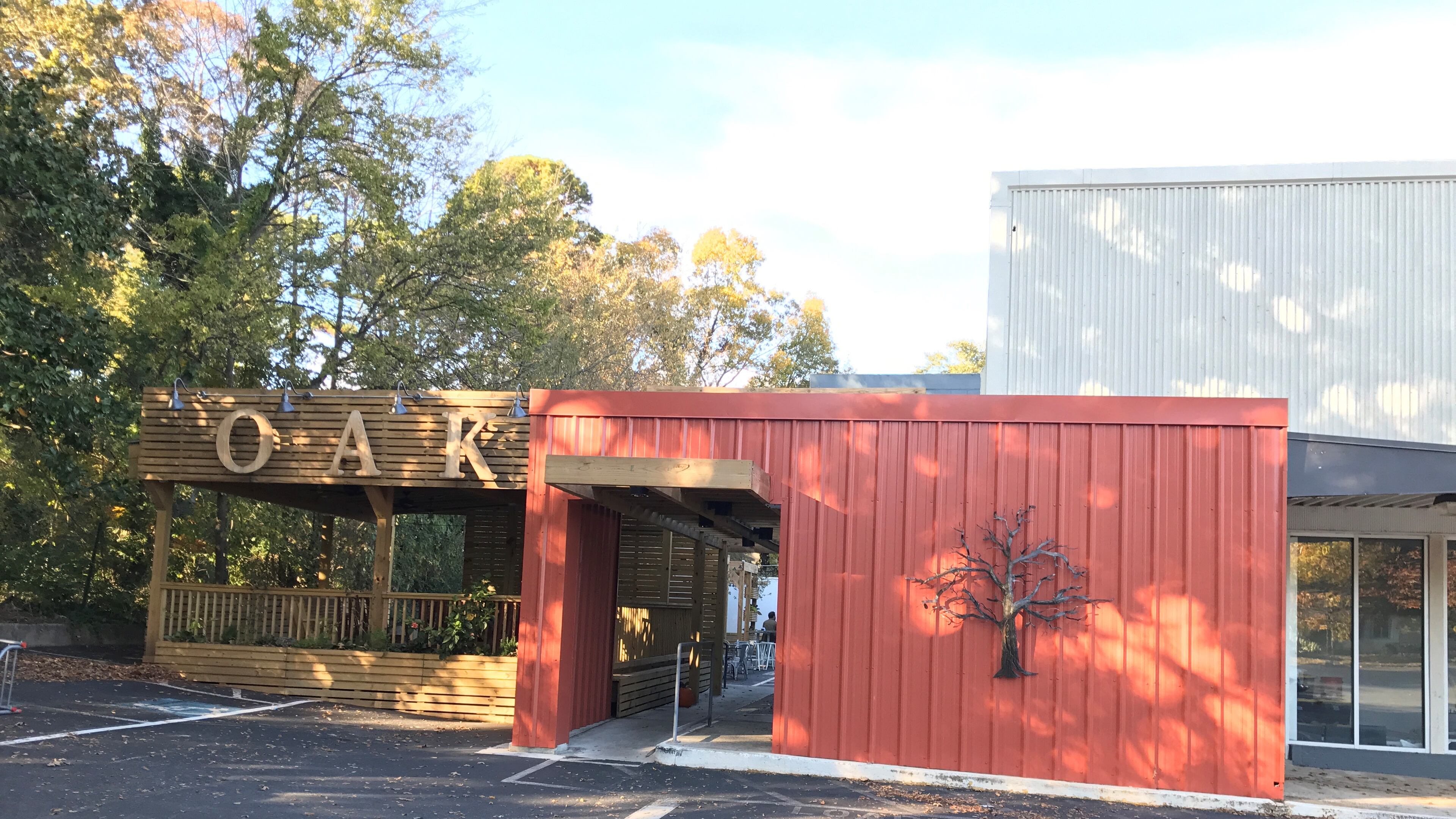 The exterior of Oak Brewpub / Photo courtesy of Armando Celentano