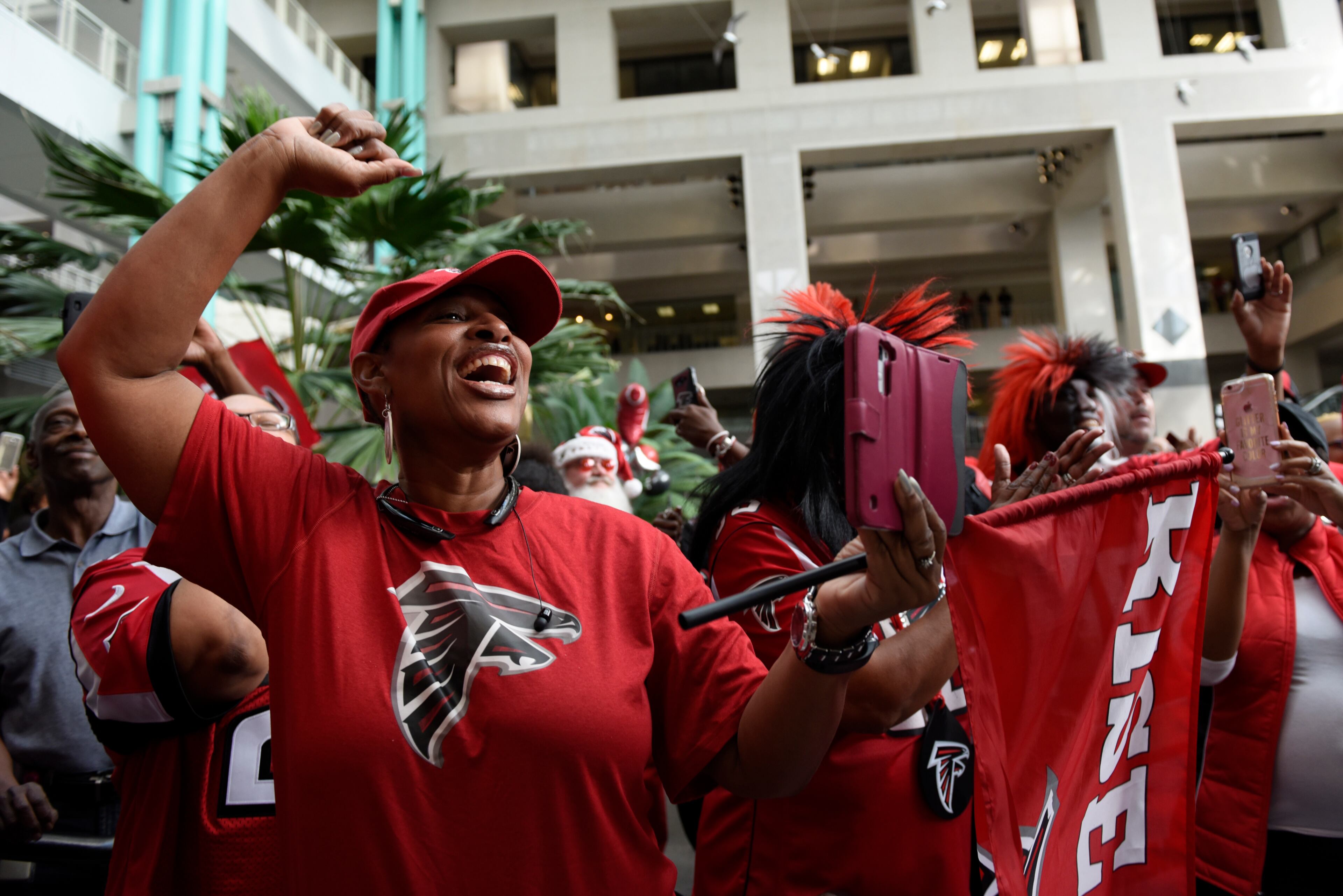 January 20, 2017, Atlanta - Fans cheer during a pep rally for the upcoming NFC Championship game against the Packers in Atlanta, Georgia, on Friday, January 20, 2017. (DAVID BARNES / DAVID.BARNES@AJC.COM)