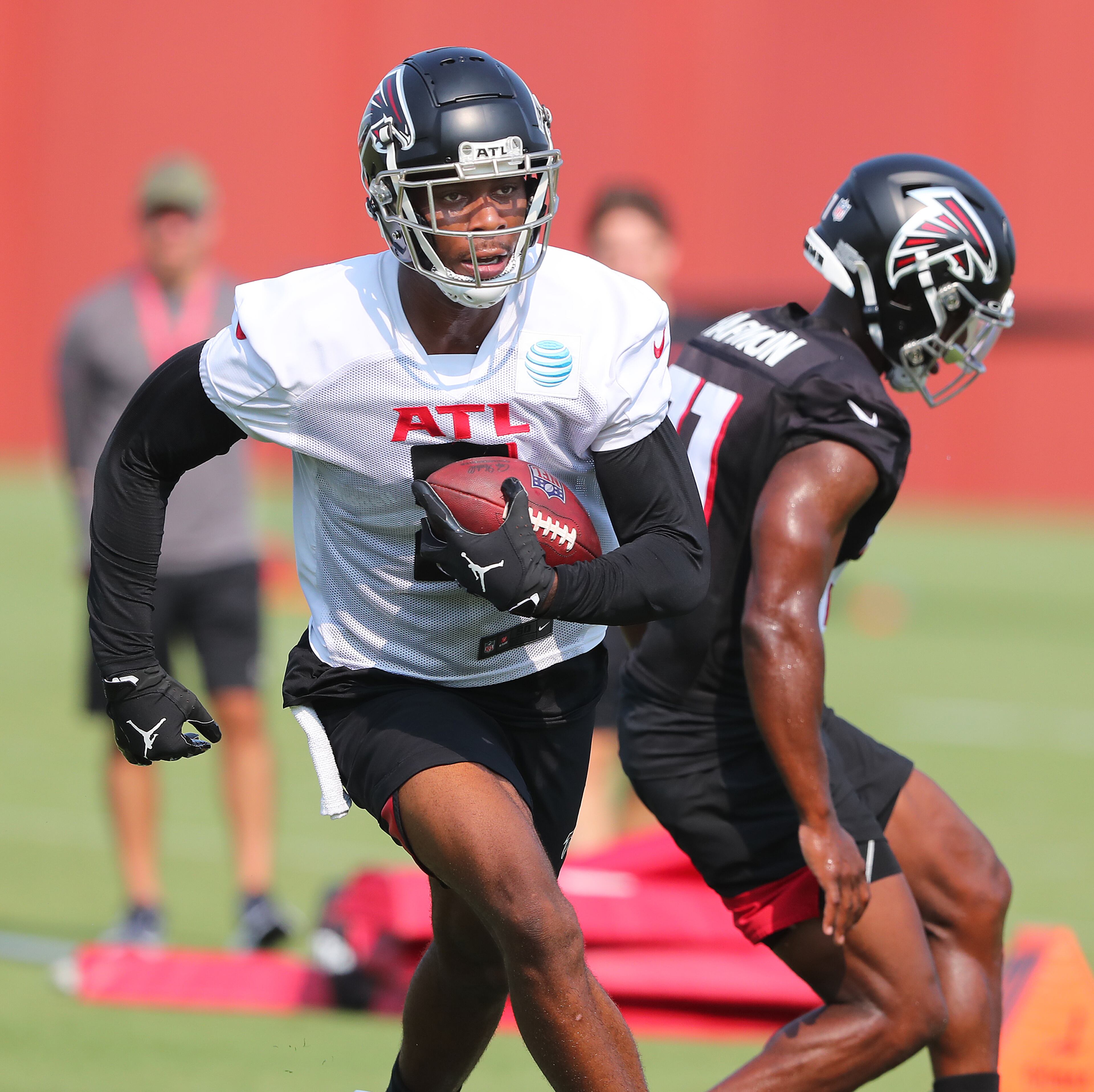 Atlanta Falcons first round draft pick tight end Kyle Pitts runs for yardage on the third day of training camp practice on Saturday, July 31, 2021, in Flowery Branch. “Curtis Compton / Curtis.Compton@ajc.com”