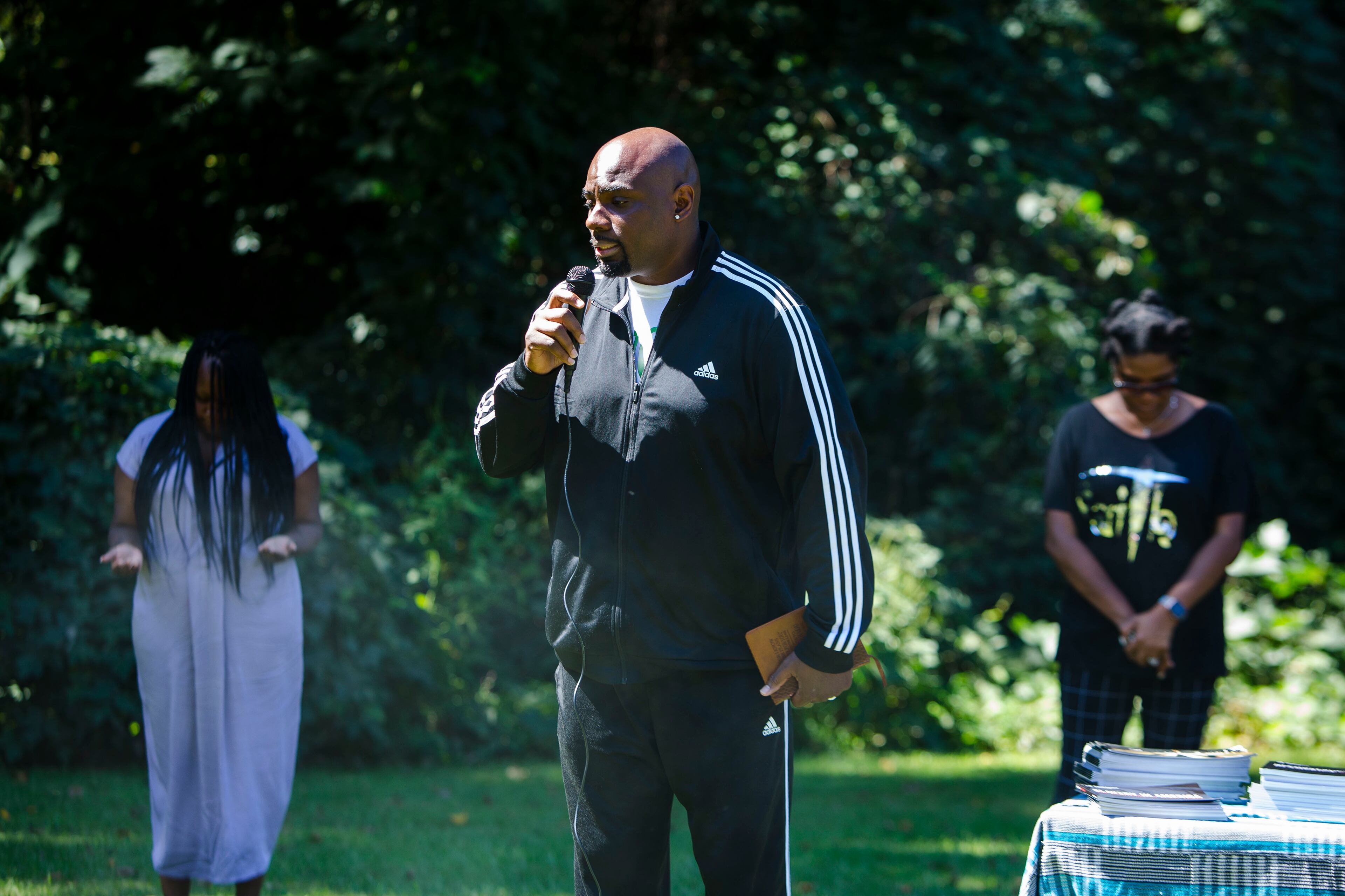Gary Smith delivers a prayer during the dedication of a historical marker for Zeb Long, a lynching victim from the 1906 Atlanta Race Massacre, on Saturday, September 24, 2022, at Sumner Park in East Point. CHRISTINA MATACOTTA FOR THE ATLANTA JOURNAL-CONSTITUTION