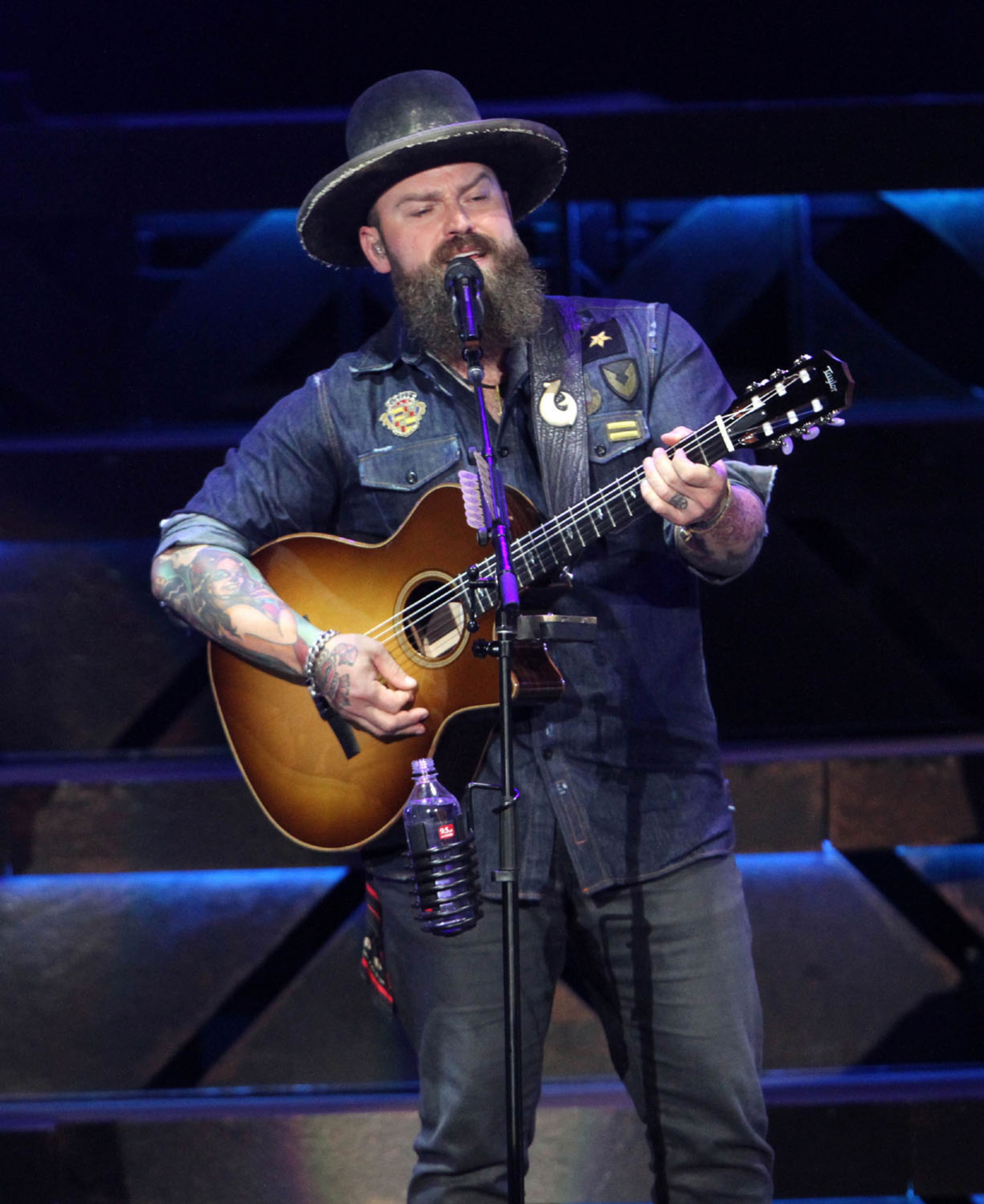 #13 of #26. PLEASE KEEP IN SEQUENTIAL ORDER FOR THE CONTINUITY OF THE GALLERY. Atlanta's Zac Brown Band played the first of two sold out nights on Friday, May 12 at Verizon Wireless Amphoitheatre in Alpharetta, with Darrell Scott opening the show. This marked the tour opening concert on the eight-piece band's Welcome Home Tour.Robb Cohen Photography & Video /RobbsPhotos.com