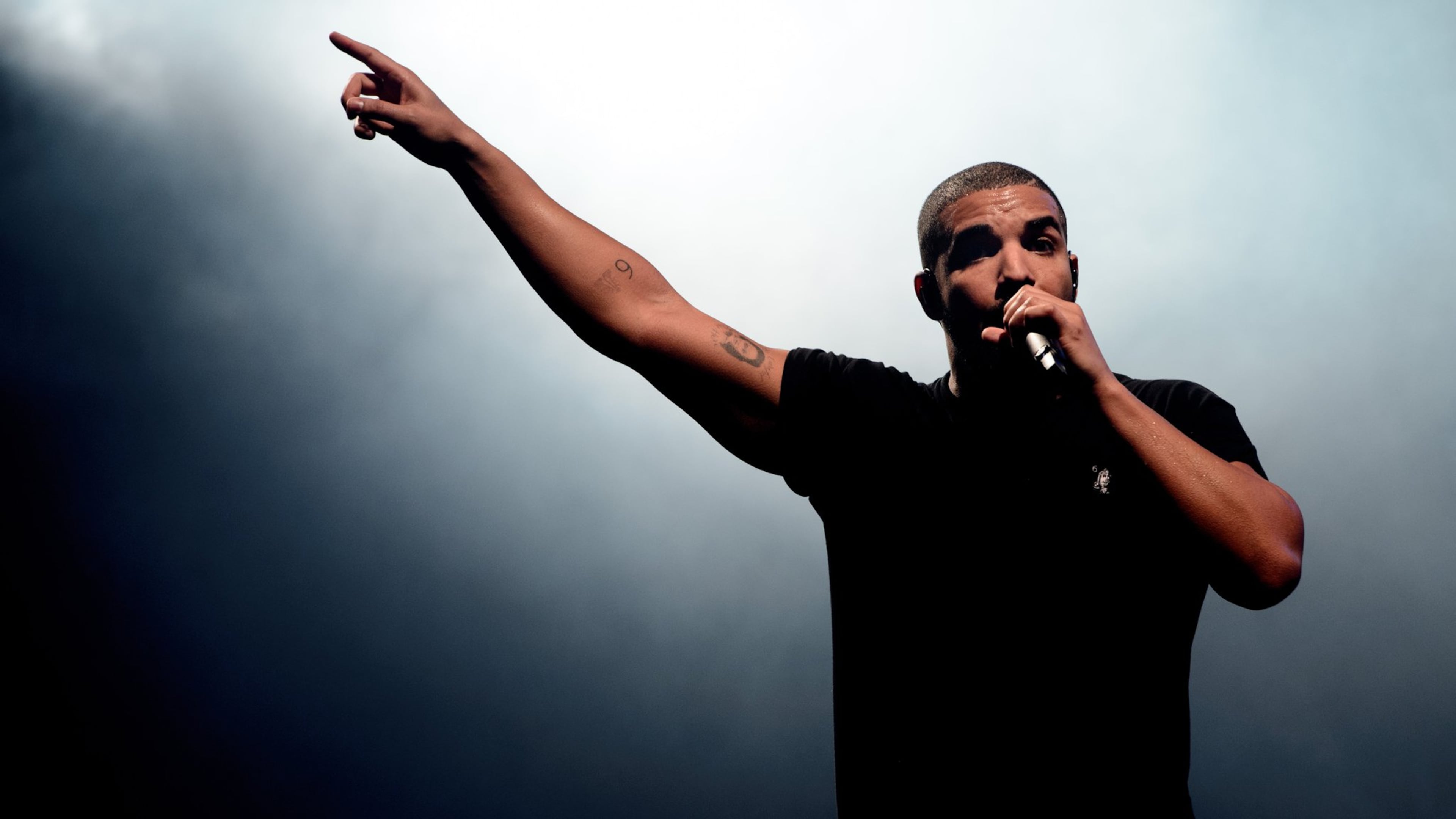Drake will play a pair of shows at Philips Arena.