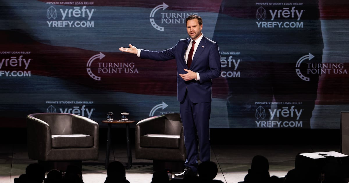Opinion: Crowds inside vs. outside Turning Point USA event at UGA show how ...