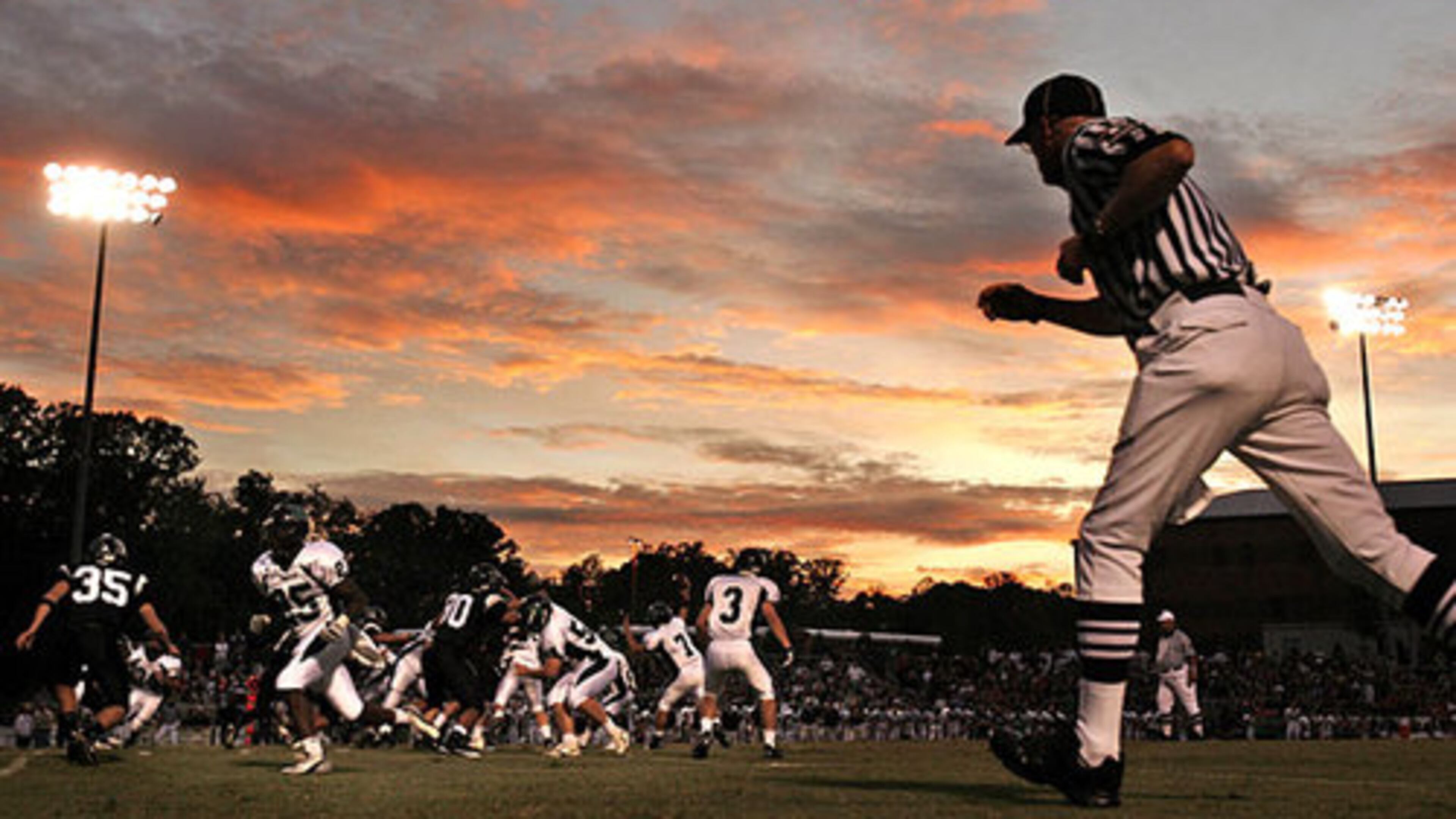 It's a perfect night for some football, as Kennesaw Mountain hosts Harrison Friday night.