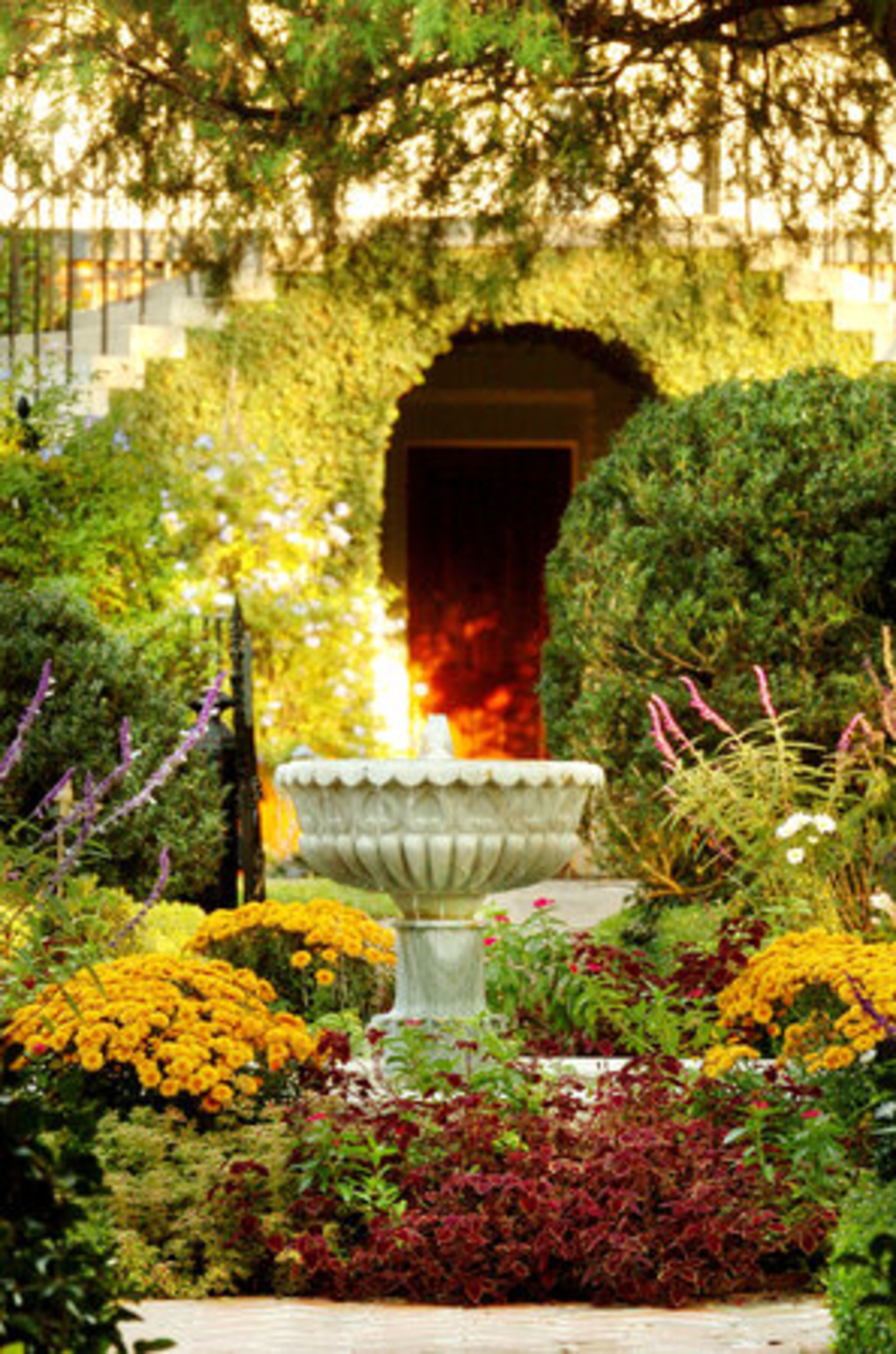 More views of the garden designed by James Farmer of Macon.