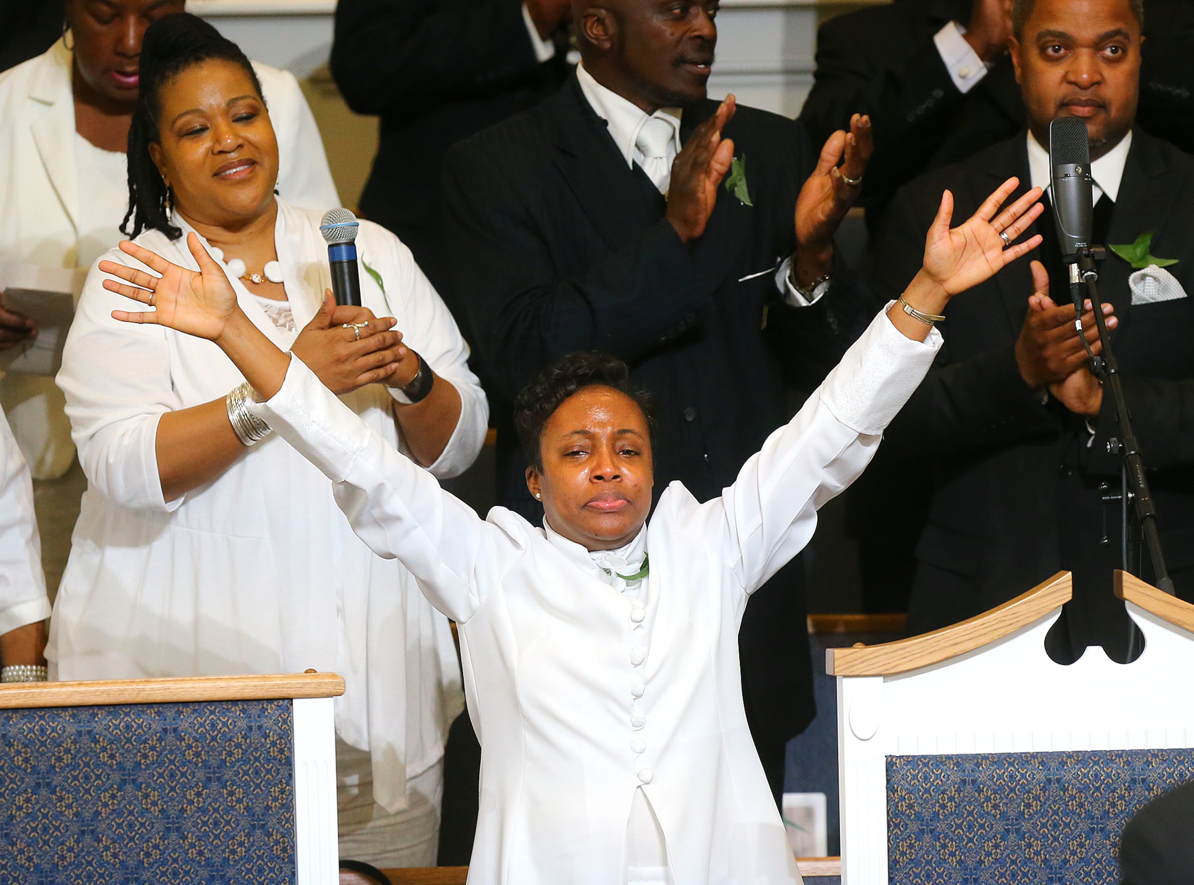 The Mount Vernon Baptist Church choir performs during the Entrance Service on Palm Sunday, March 29, 2015, in Atlanta. Curtis Compton / ccompton@ajc.com