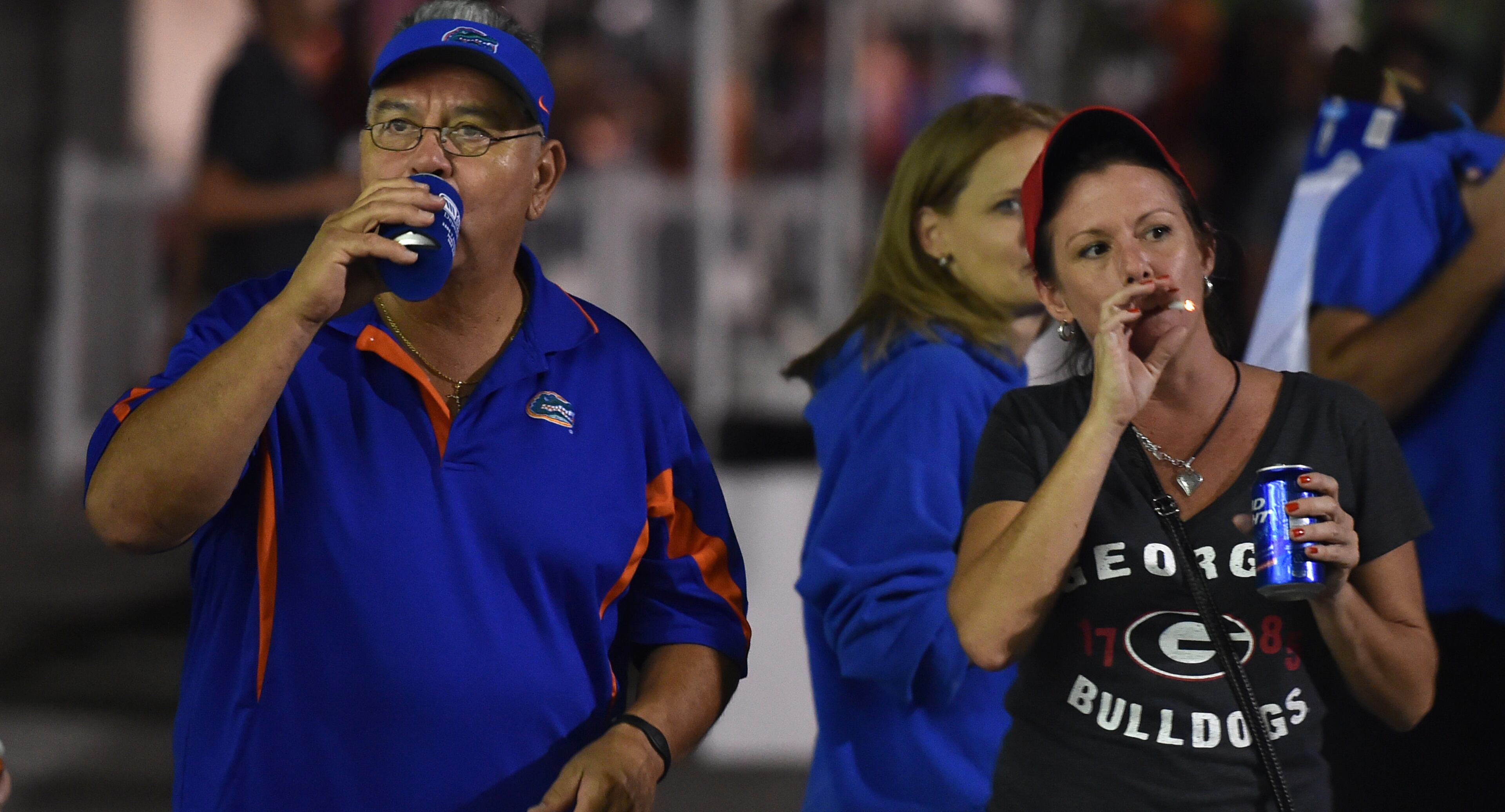 October 30, 2015 Jacksonville, FL: The party has started in Jacksonville, FL Friday evening as fans get ready for the Georgia vs Florida game. BRANT SANDERLIN/BSANDERLIN@AJC.COM