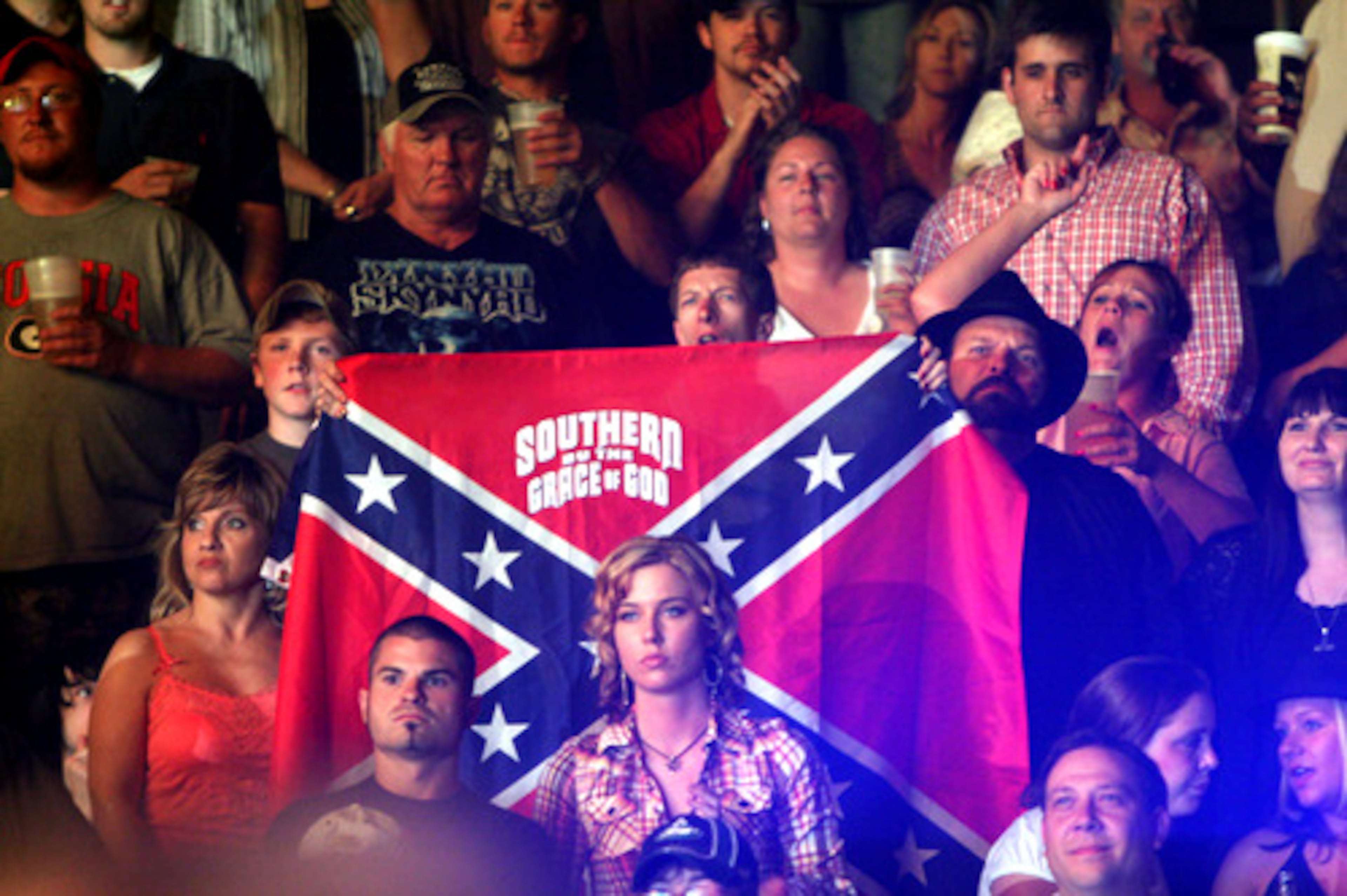 The Rowdy Frynds tour fans pack Gwinnett Arena.