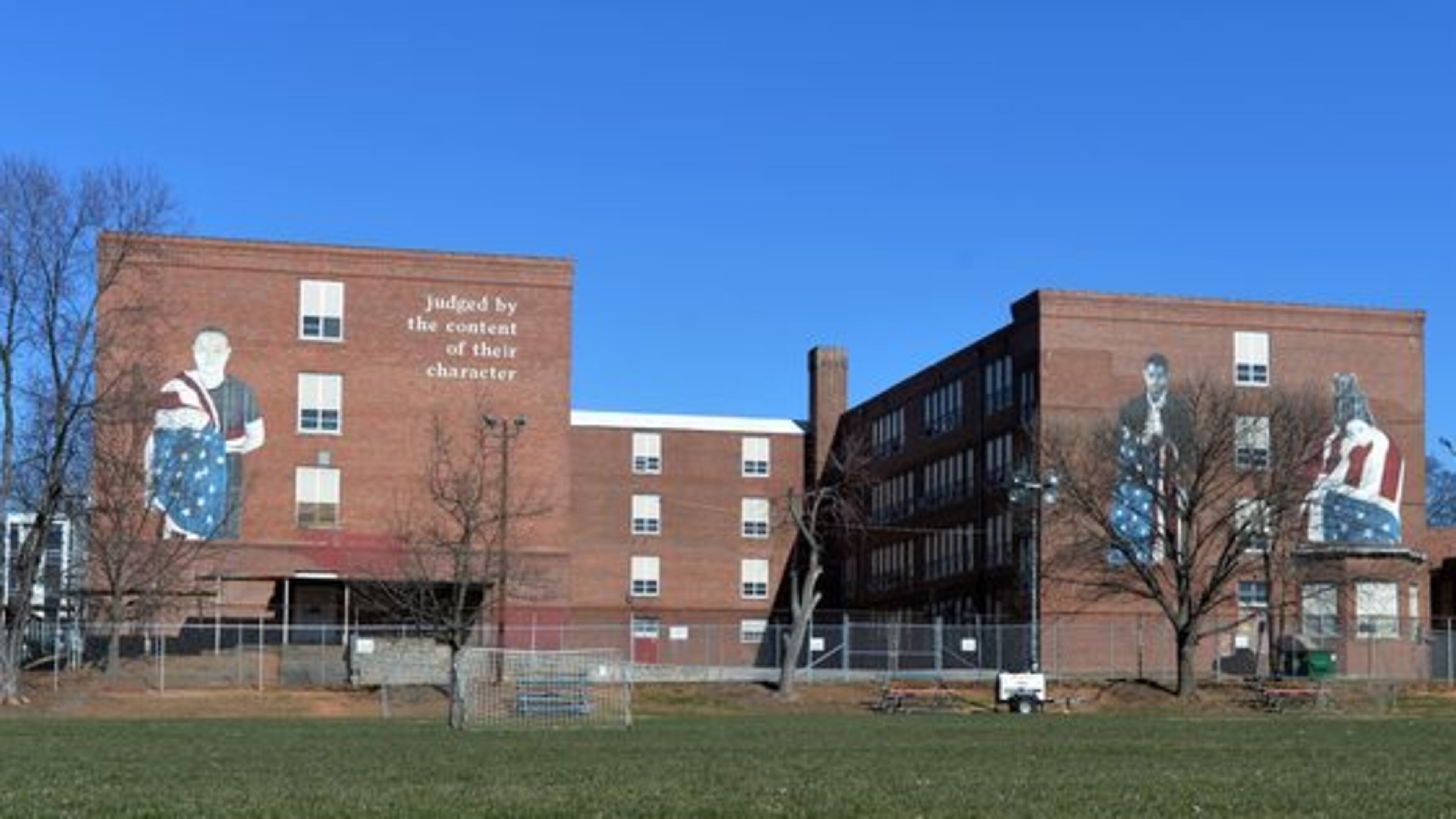 Howard High School. HYOSUB SHIN / HSHIN@AJC.COM