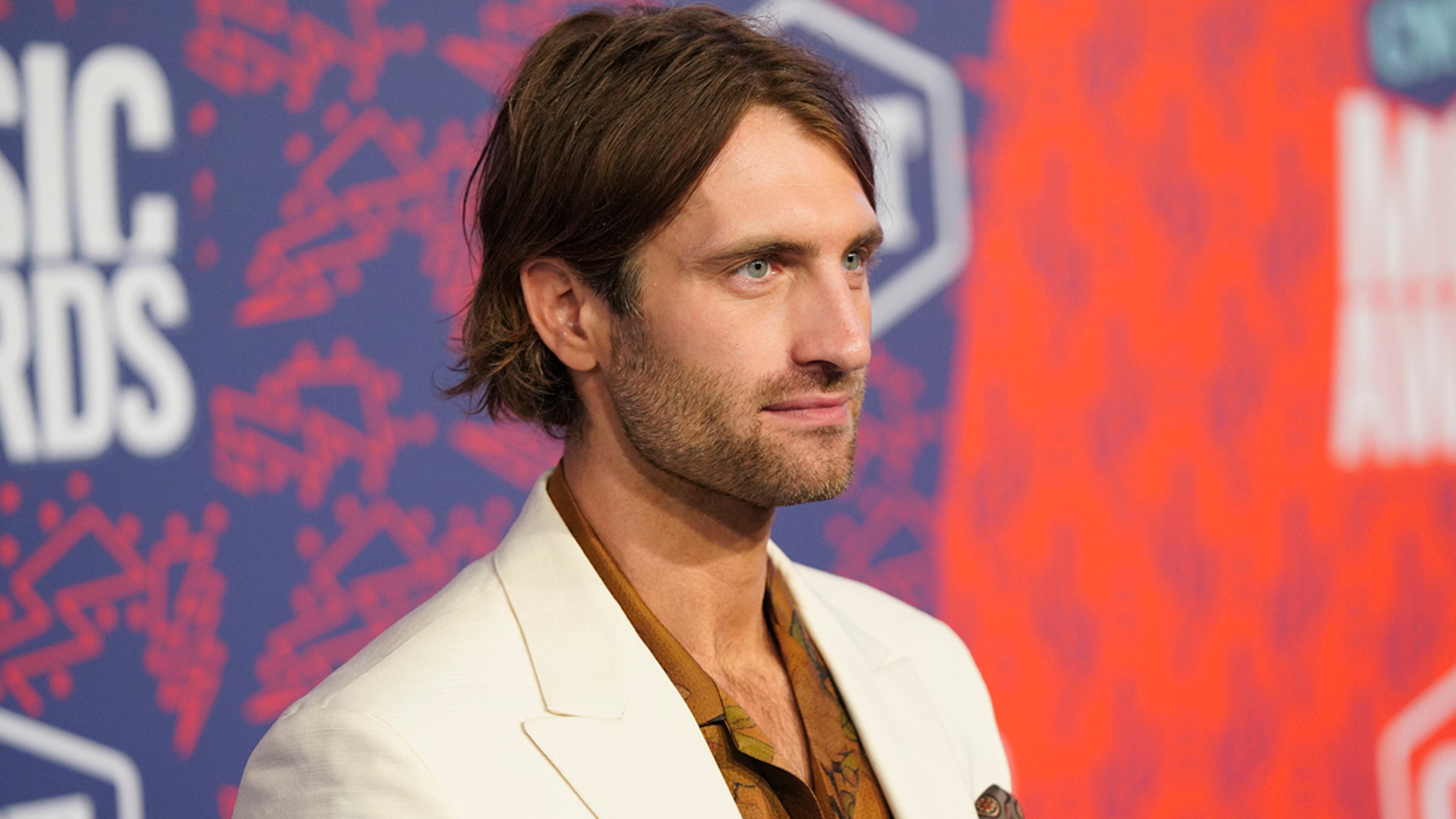 NASHVILLE, TENNESSEE - JUNE 05: Dierks Bentley attends the 2019 CMT Music Awards - Arrivals at Bridgestone Arena on June 05, 2019 in Nashville, Tennessee. (Photo by Michael Loccisano/Getty Images)