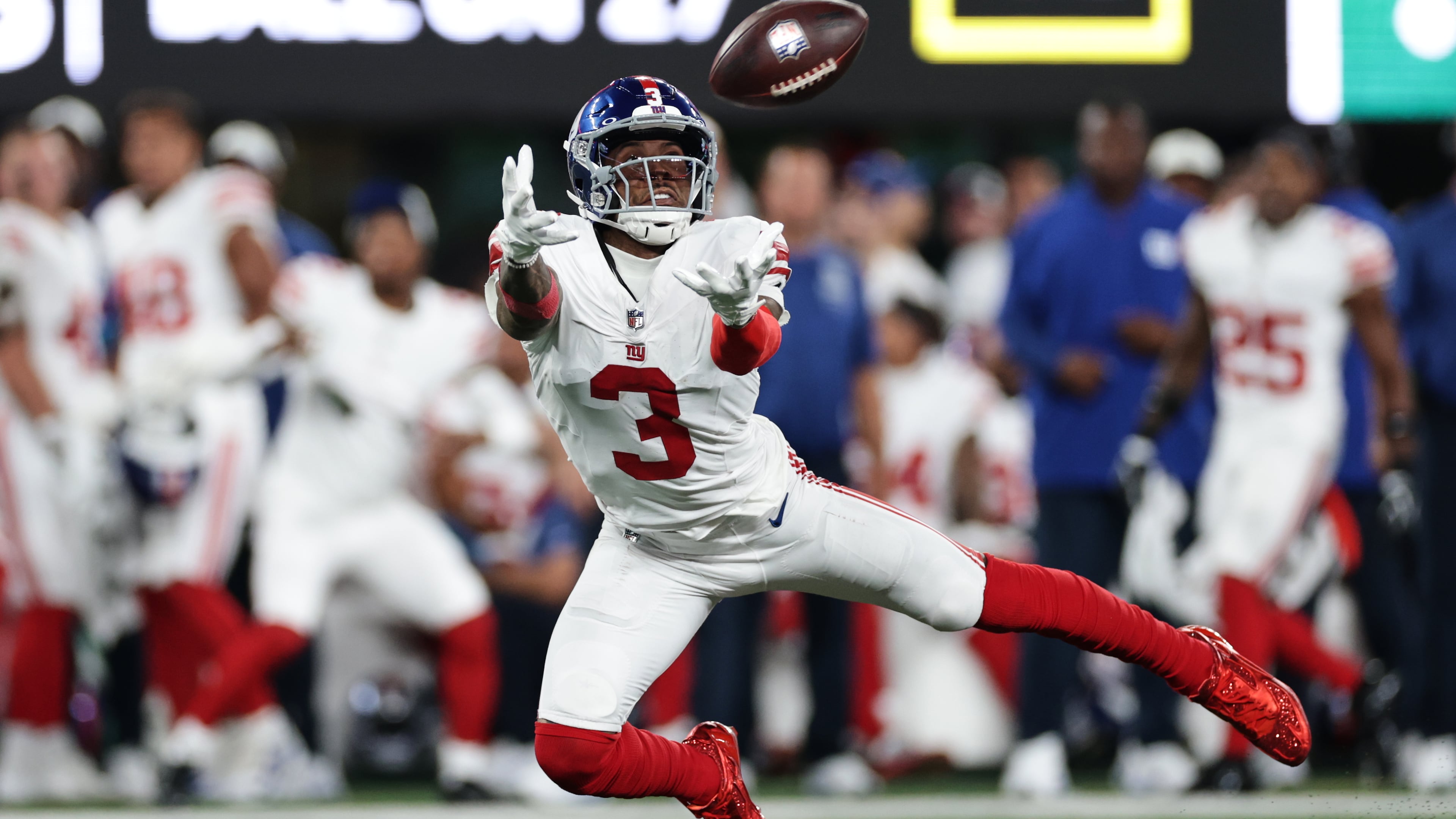 New York Giants wide receiver Odell Beckham Jr. (3) can't make the catch during the first half of a preseason NFL football game against the New York Jets, Friday, Aug. 28, 2026, in East Rutherford, N.J. (AP Photo/Adam Hunger)