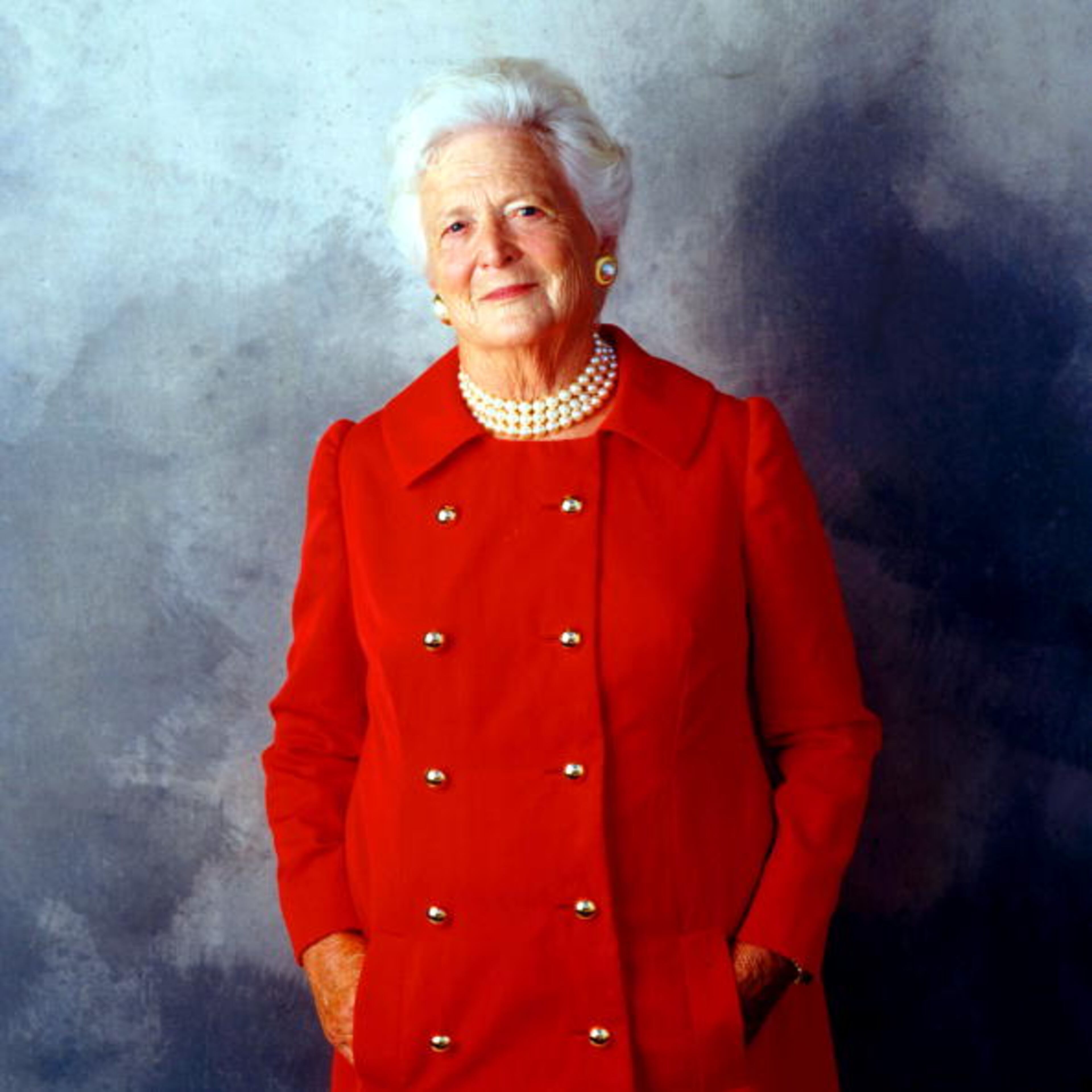 HOUSTON - AUGUST 23: Former First Lady Barbara Bush photographed on August 23, 2001 in Houston, TX. (Photo by Pam Francis/Getty Images)