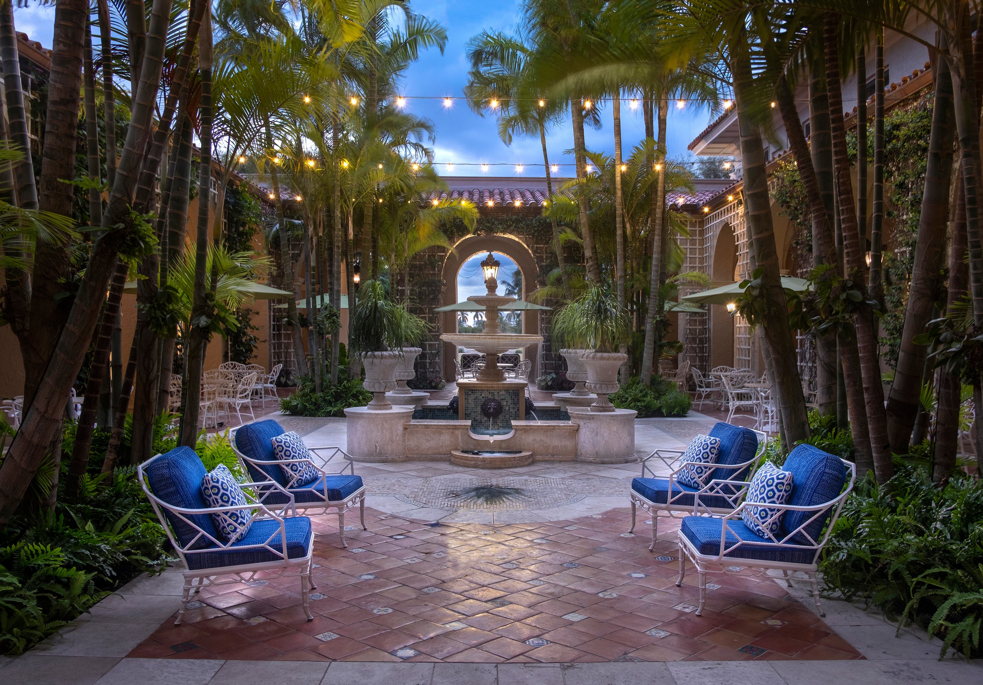 The Breakers' Palm Courtyard. (Courtesy of The Breakers Palm Beach)