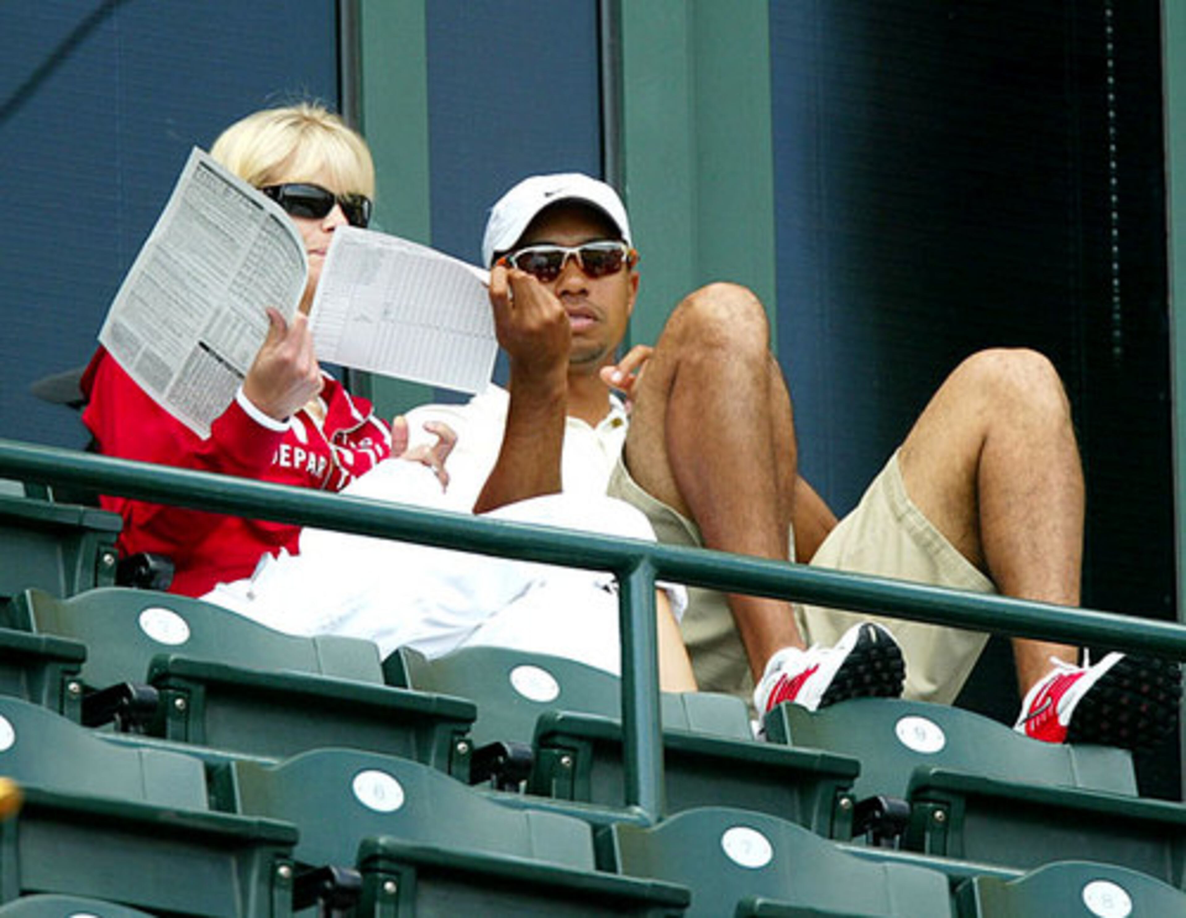 Tiger and Elin took in a Braves-Yankees spring training game in 2003.