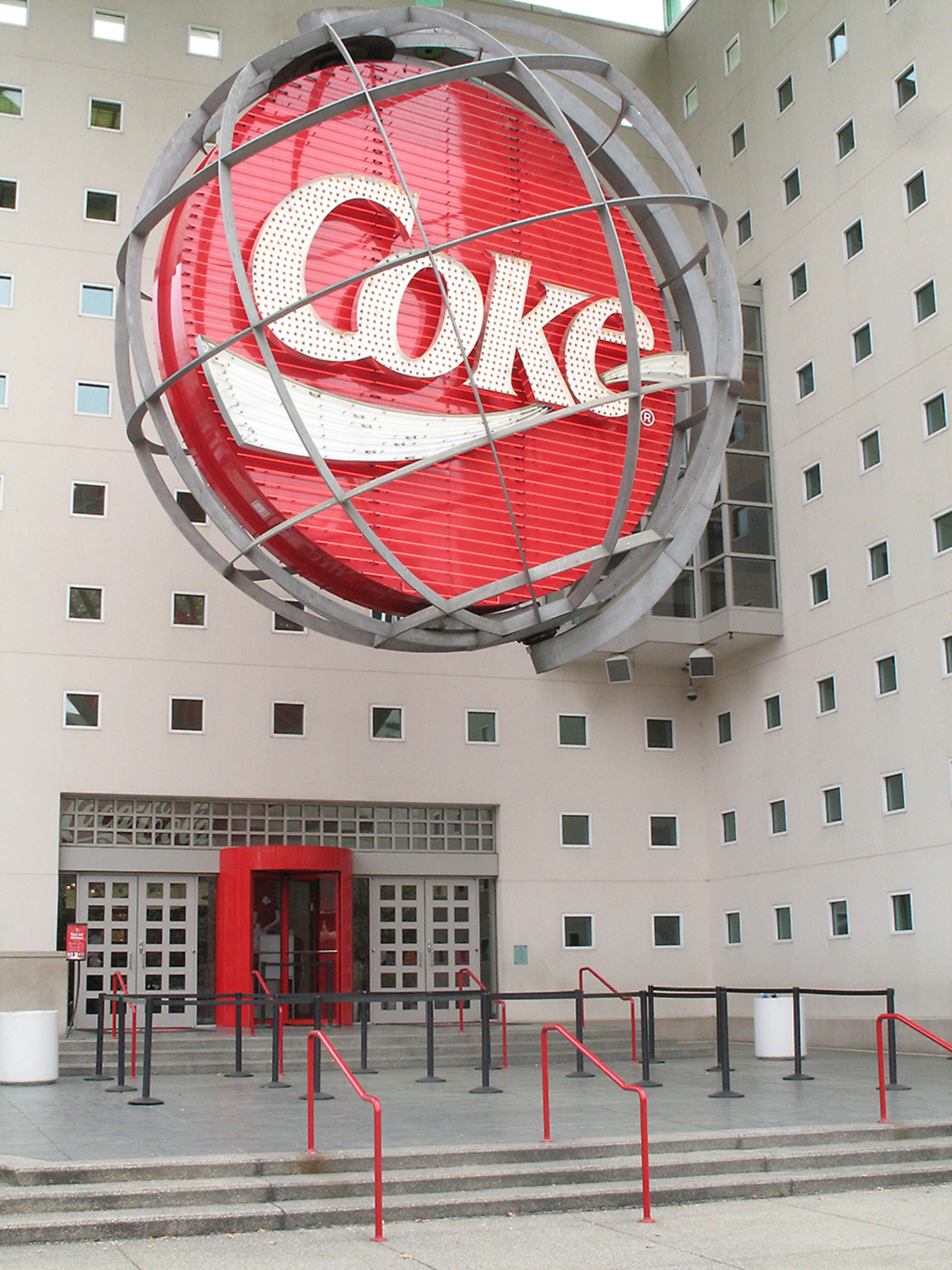 When the museum moved to its Centennial Olympic Park location in 2007, the sign was dismantled and recycled, and the original logo script is now incorporated into a meeting room at the new museum, according to a Coca-Cola spokesman. You can still see a smaller version of the sign that hangs in the new museum, in the atrium at the corner of the museum's retail store. (CHARLOTTE B. TEAGLE / AJC file)