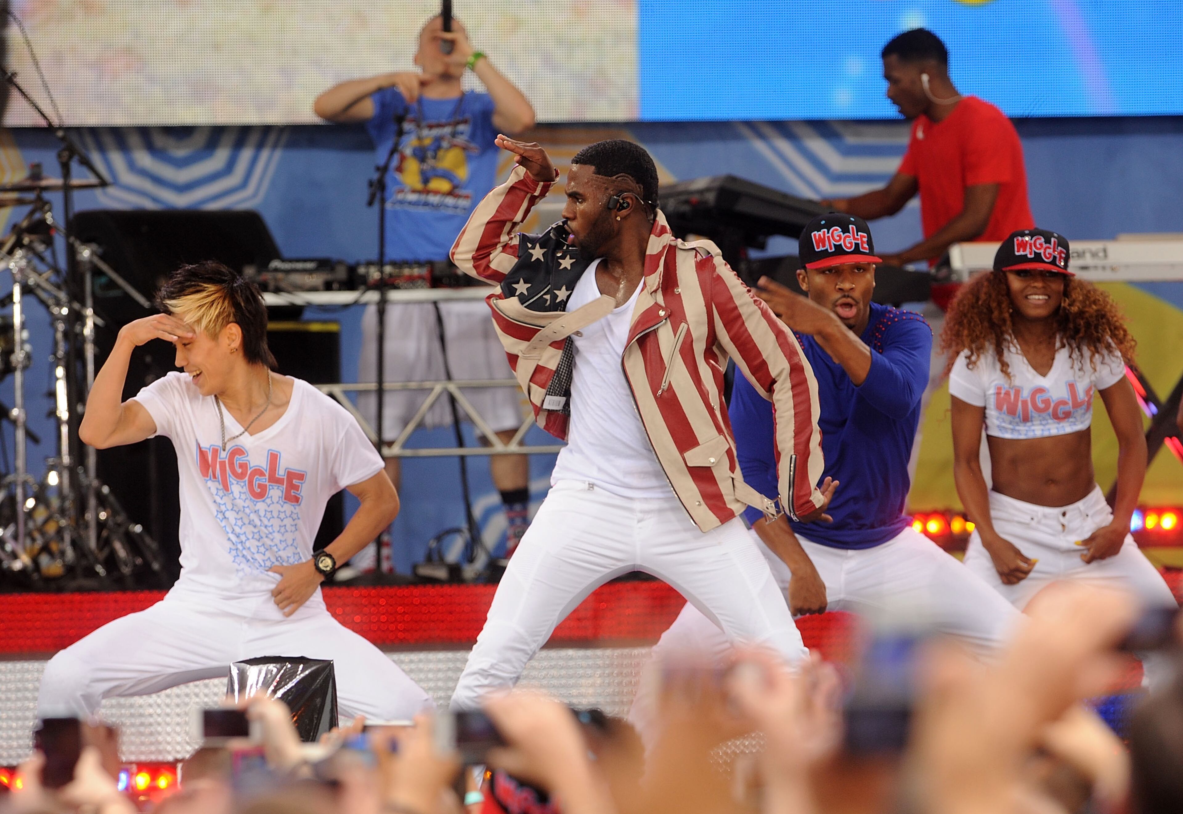NEW YORK, NY - JULY 04: Singer Jason Derulo performs On ABC's "Good Morning America" at Rumsey Playfield, Central Park on July 4, 2014 in New York City. (Photo by Brad Barket/Getty Images)