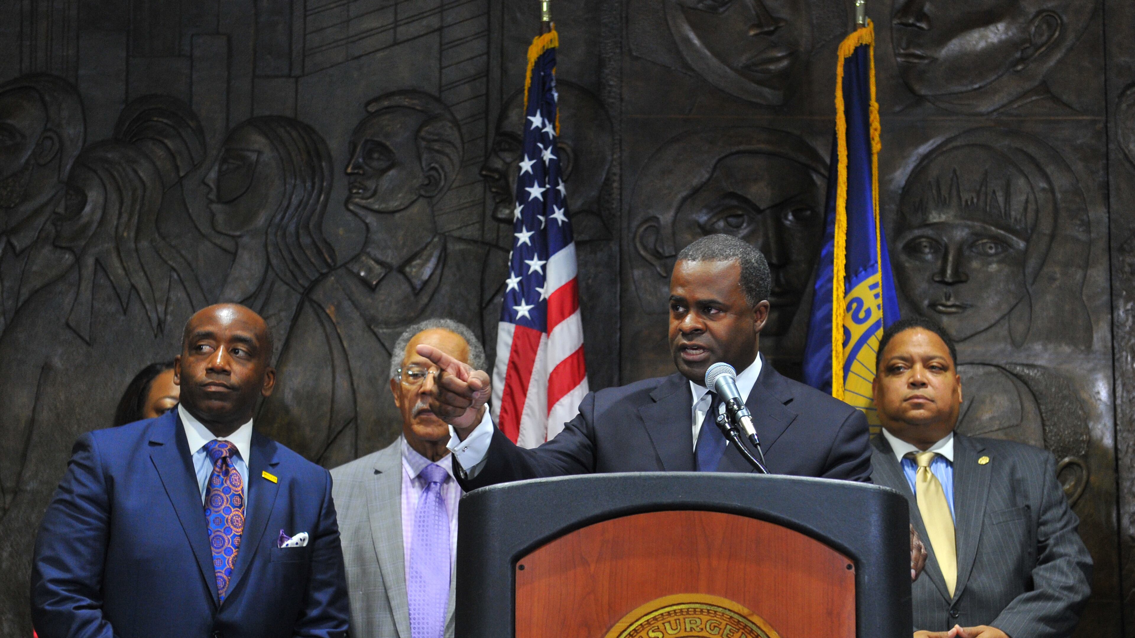 Mayor Kasim Reed held a press conference Tuesday morning to urge the GWCC to continue working toward an agreement to purchase Mount Vernon Baptist Church. The mayor also announced the city has reached an agreement on behalf of the Falcons to buy Friendship Baptist Church for $19.5 million.