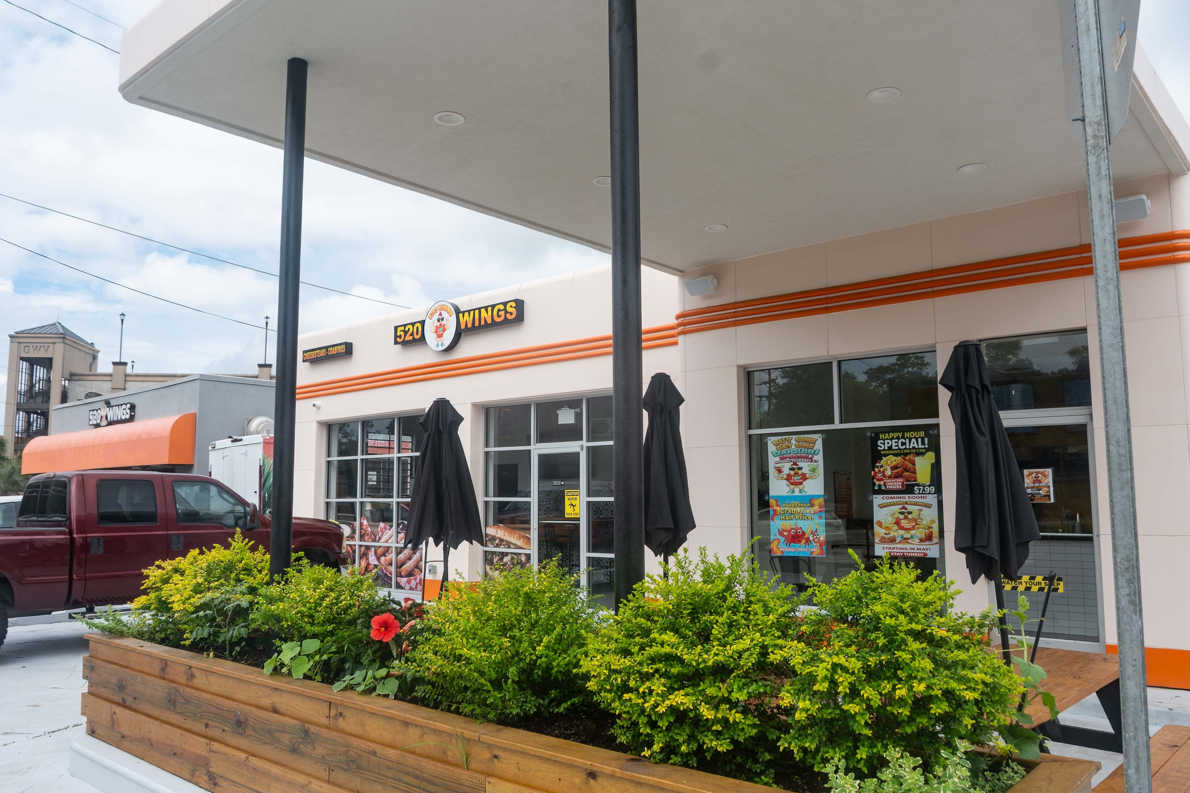 520 Wings moved recently to a newly renovated former service station at the corner of Bull and West 43rd streets in Savannah. (Bill Dawers for the AJC)