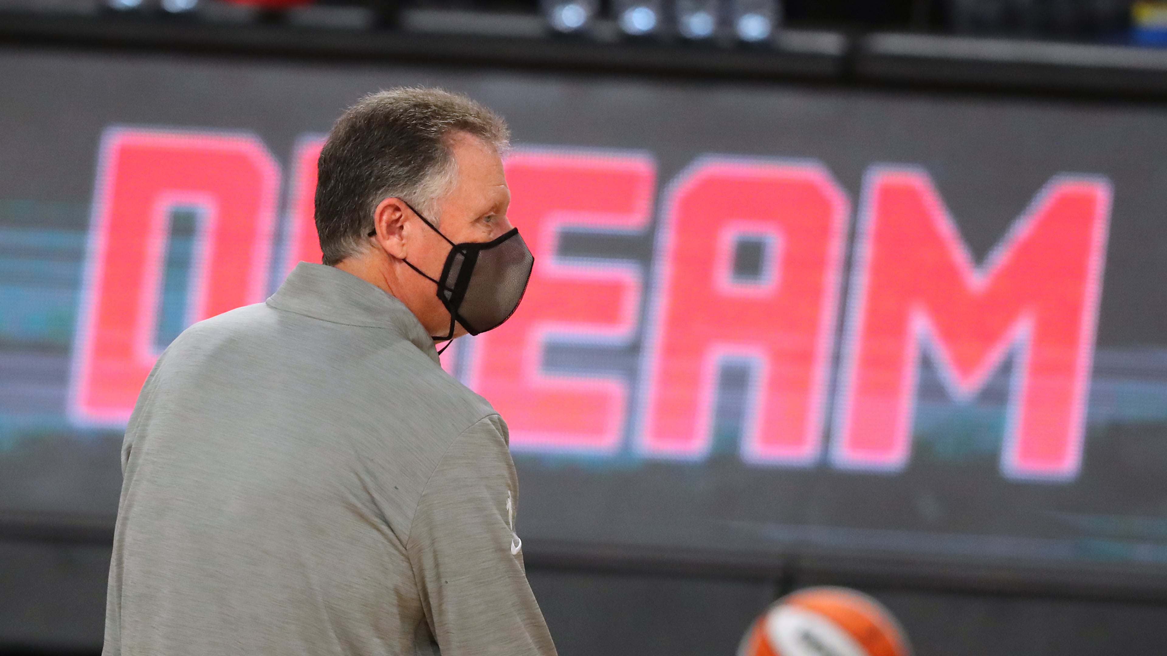 051921 College Park: Atlanta Dream interim head coach Mike Petersen gets his team ready to play the Chicago Sky in a WNBA basketball game on Wednesday, May 19, 2021, in College Park. “Curtis Compton / Curtis.Compton@ajc.com”