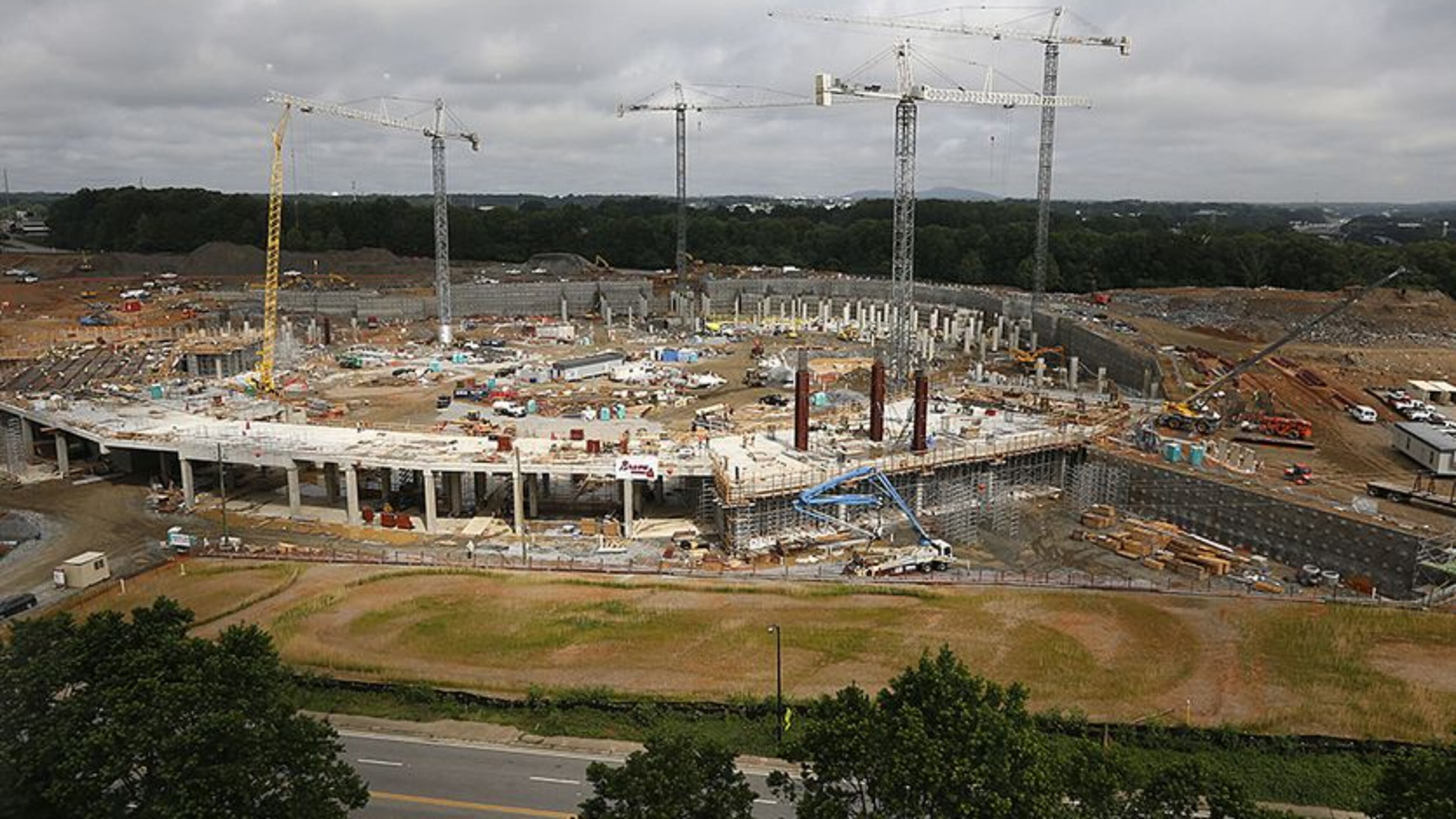 SunTrust Park construction. (Bob Andres/AJC)