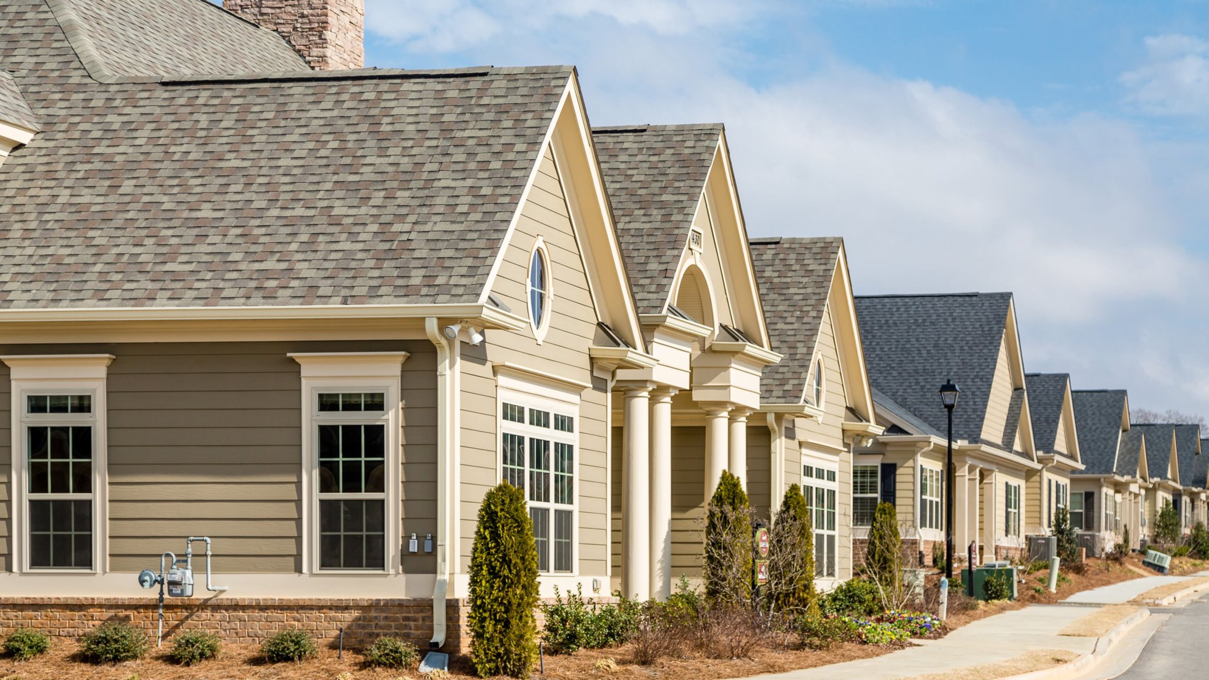 Seniors are waiting longer to downsize, preferring to age in their own home instead. (TNS)