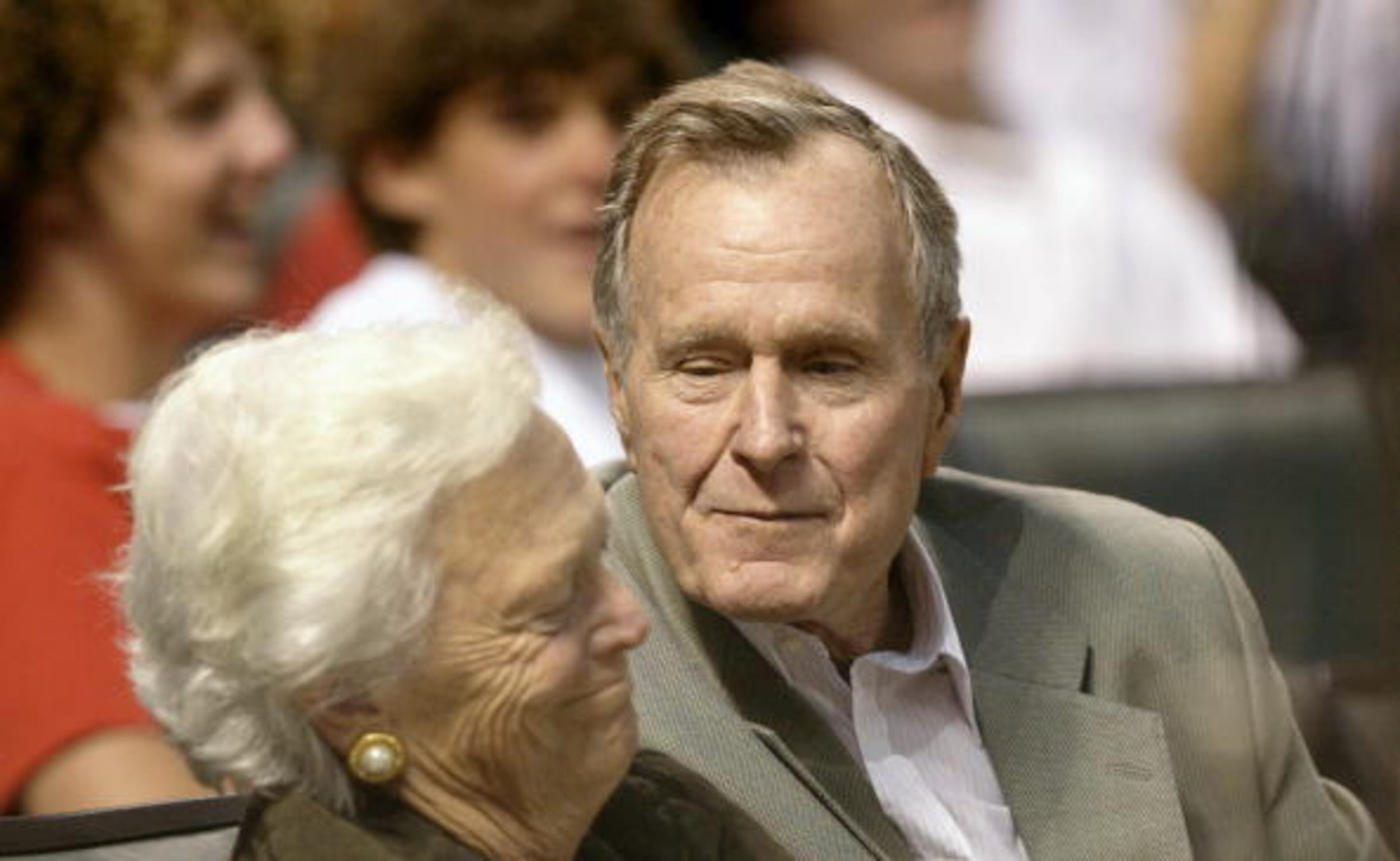 HOUSTON - APRIL 5: Former President George H.W. Bush and his wife and former first lady Barbara Bush attend the game between the San Francisco Giants and the Houston Astros at Opening Day at Minute Maid Park on April 5, 2004 in Houston, Texas. The Giants won 5-4. (Photo by Brian Bahr/Getty Images)