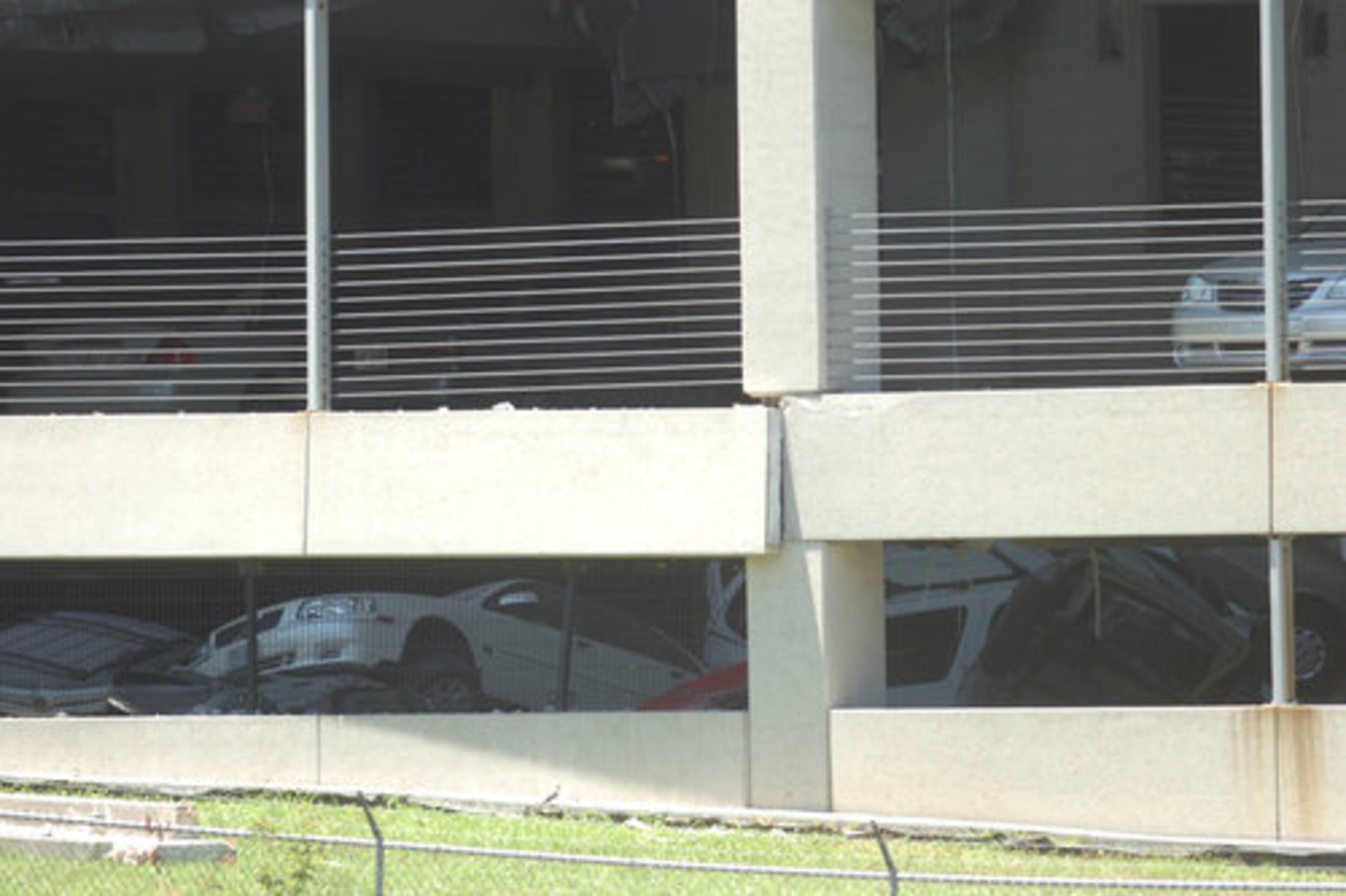 The garage, about one block north of 5th Street, houses cars for several businesses, including L.A Fitness, RBC Bank and Georgia Tech.