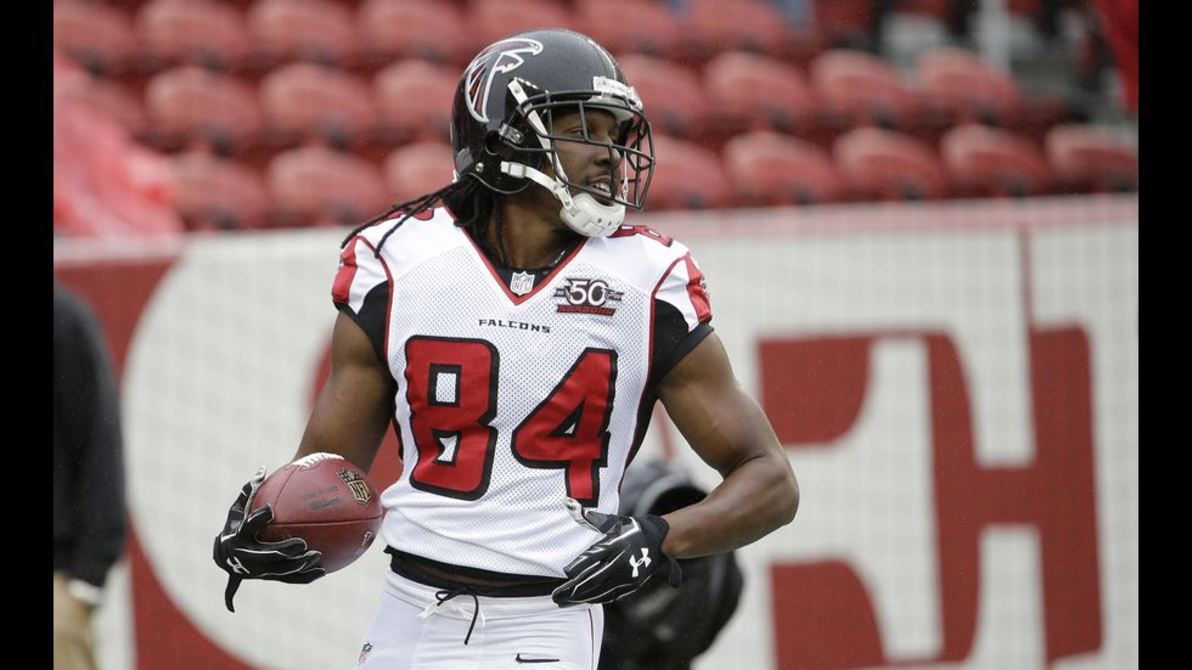 Atlanta Falcons wide receiver Roddy White (84) warms up before an NFL football game against the San Francisco 49ers in Santa Clara, Calif., Sunday, Nov. 8, 2015. (AP Photo/Marcio Jose Sanchez)