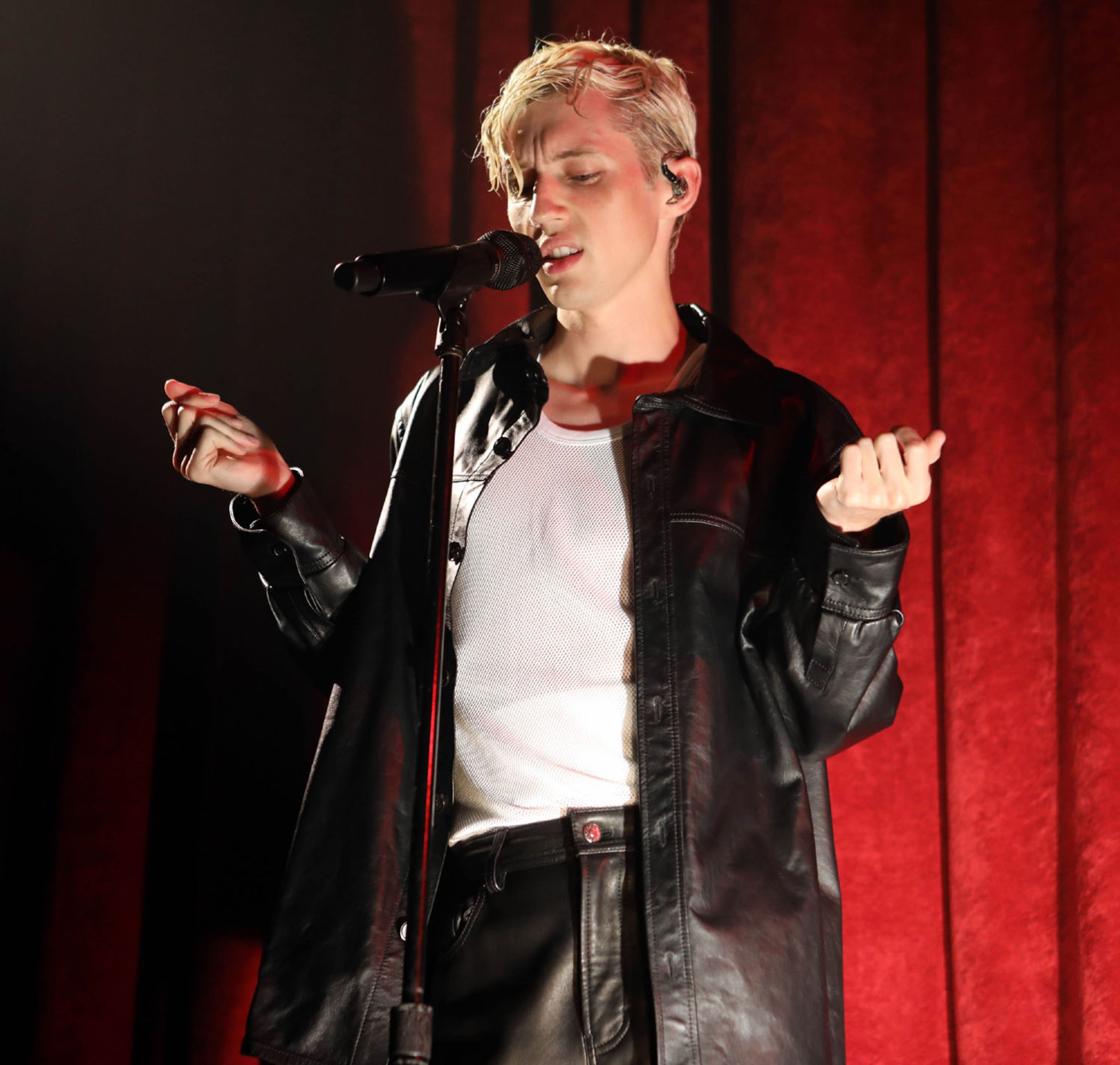 Troye Sivan brought his Bloom Tour to the Coca Cola Roxy Theatre on Monday, October 1, 2018, with Kim Petras and Leland opening.
Robb Cohen Photography & Video /RobbsPhotos.com
