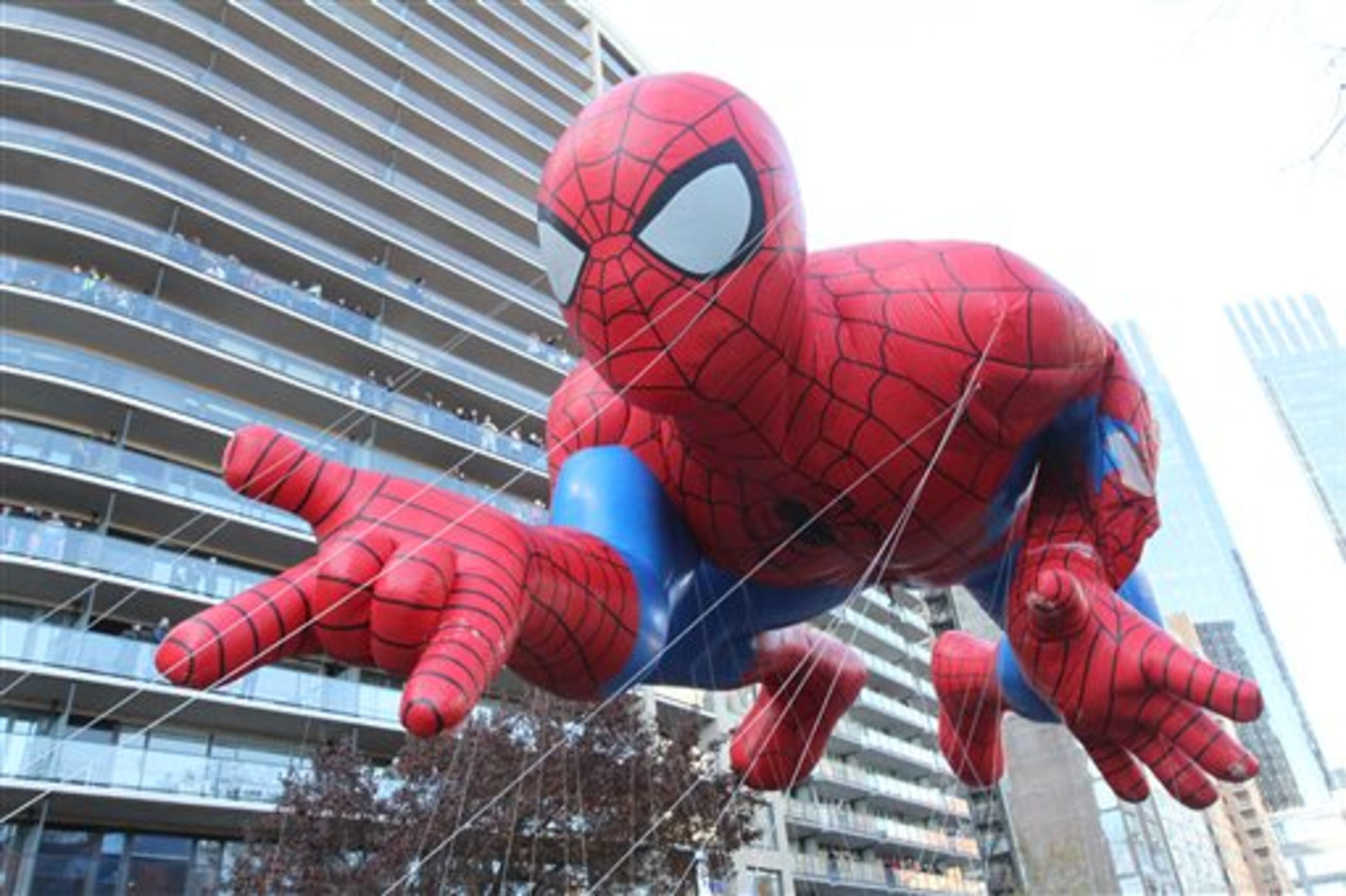 The Spiderman balloon makes it way across New York's Central Park South during the Macy's Thanksgiving Day Parade Thursday Nov. 28, 2013. (AP Photo/Tina Fineberg)