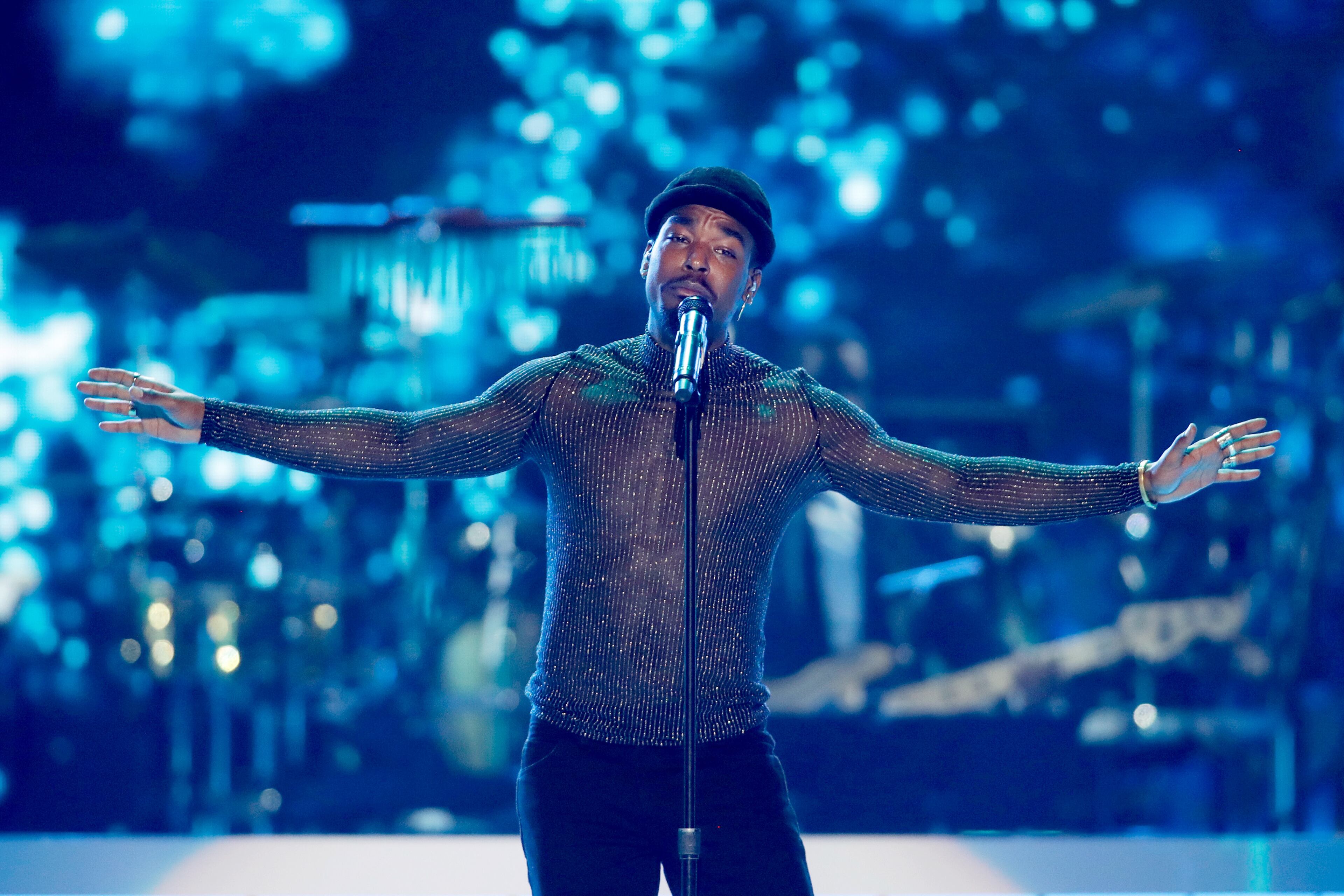 LAS VEGAS, NV - NOVEMBER 05: Luke James performs onstage at the 2017 Soul Train Awards, presented by BET, at the Orleans Arena on November 5, 2017 in Las Vegas, Nevada. (Photo by Isaac Brekken/Getty Images for BET)