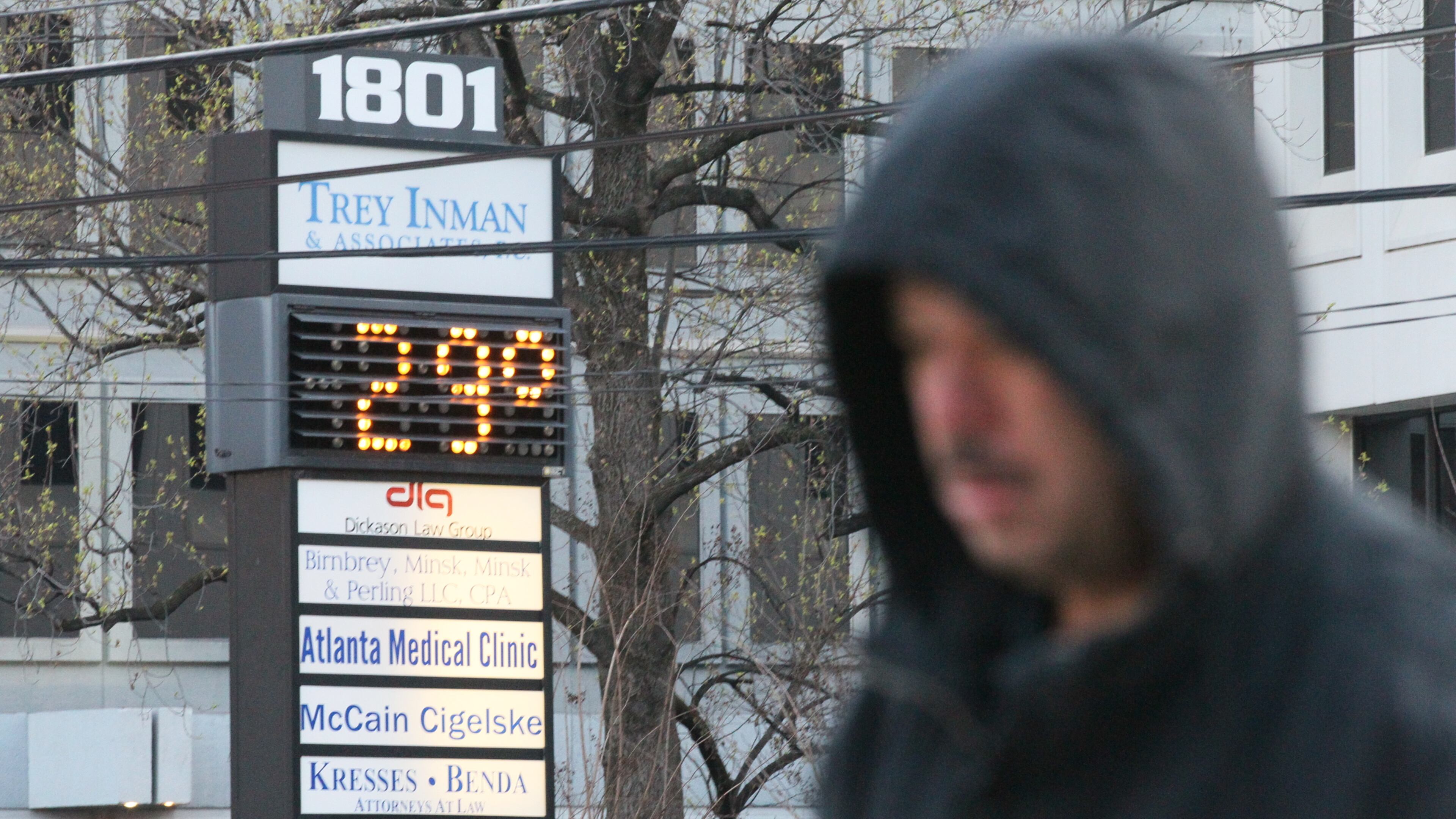 The mercury dipped below freezing across all of metro Atlanta early Wednesday, and deep into the 20s in some areas, but forecasters are promising warmer weather by the upcoming Easter weekend.