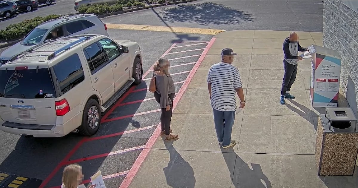 Filmmaker Dinesh D’Souza settles defamation case with Gwinnett man on eve ...