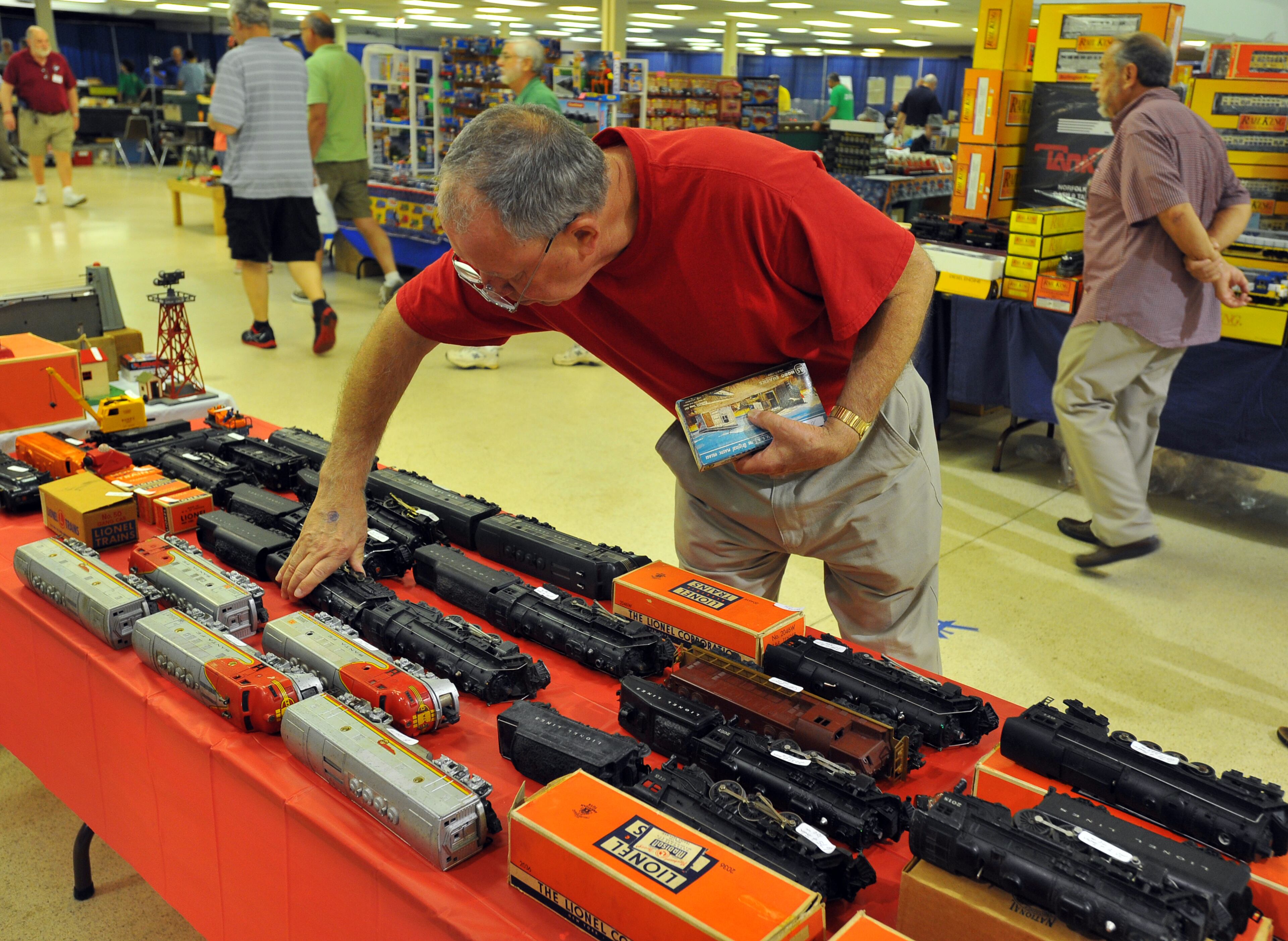 Jim Steed shops for items to add to his collection during the 45th annual Atlanta Model Train Show.