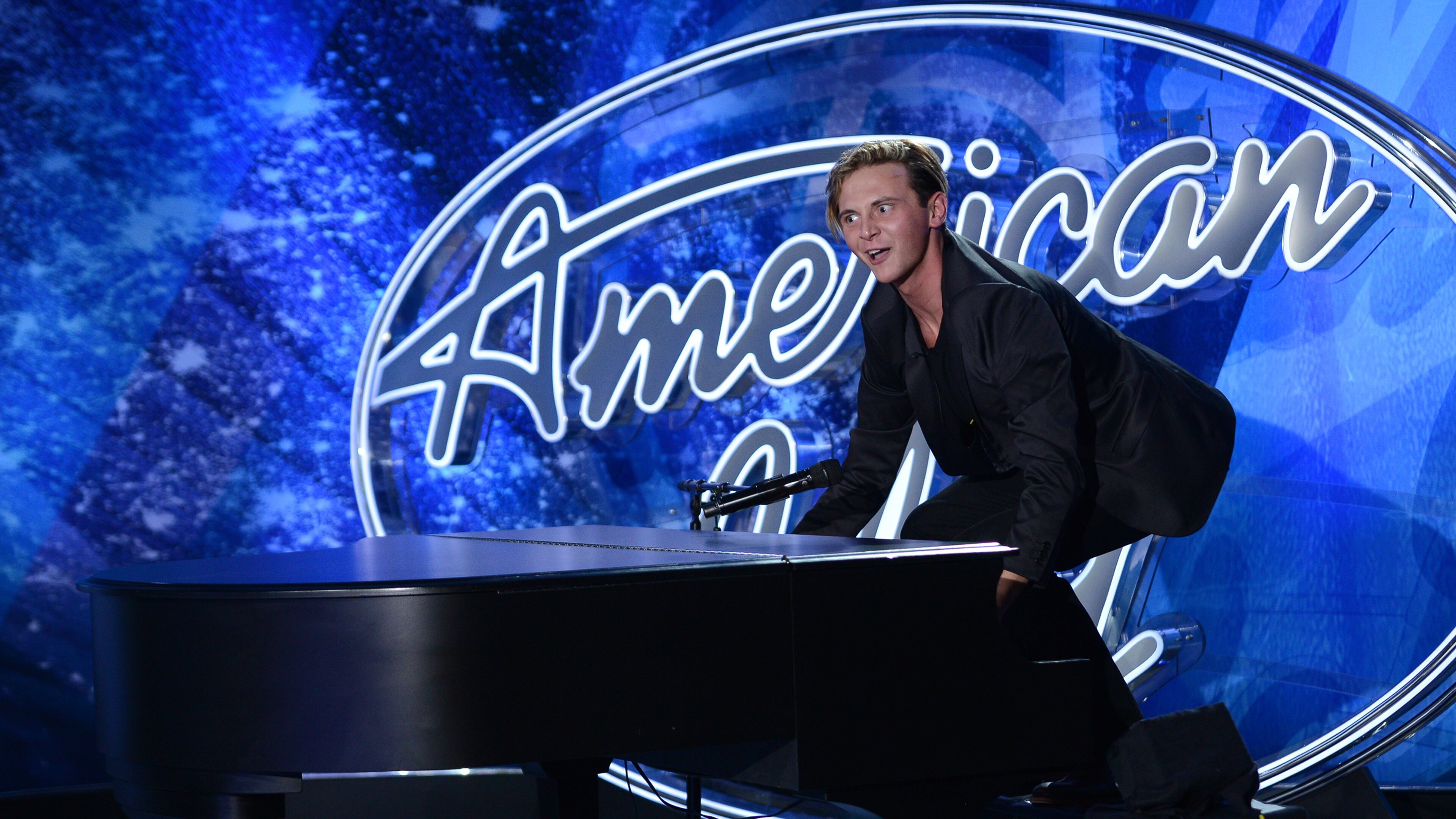 AMERICAN IDOL XIV: Jacob Tolliver performs in front of the judges on AMERICAN IDOL XIV airing Wednesday, Jan. 21 (8:00-9:00 PM ET/PT) on FOX. CR: Michael Becker / FOX. © 2014 FOX Broadcasting Co. AMERICAN IDOL XIV: Jacob Tolliver performs in front of the judges on AMERICAN IDOL XIV airing Wednesday, Jan. 21 (8:00-9:00 PM ET/PT) on FOX. CR: Michael Becker / FOX. © 2014 FOX Broadcasting Co.