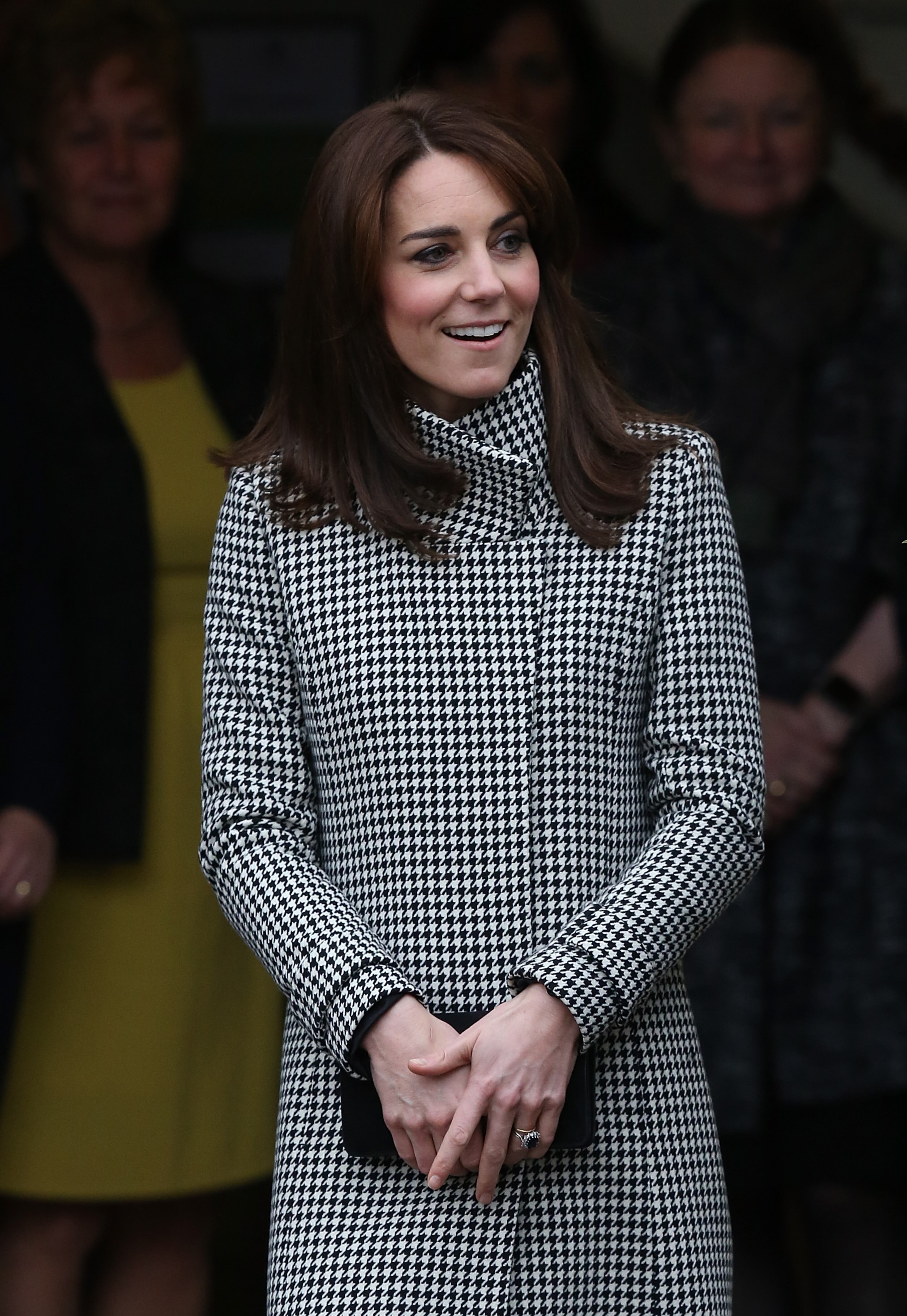 WARMINSTER, ENGLAND - DECEMBER 10: Catherine, Duchess of Cambridge walks from the main house during an official visit to the Action on Addiction Centre for addiction treatment studies at Action on Addiction Centre on December 10, 2015 in Warminster, England. (Photo by Matt Cardy/Getty Images)