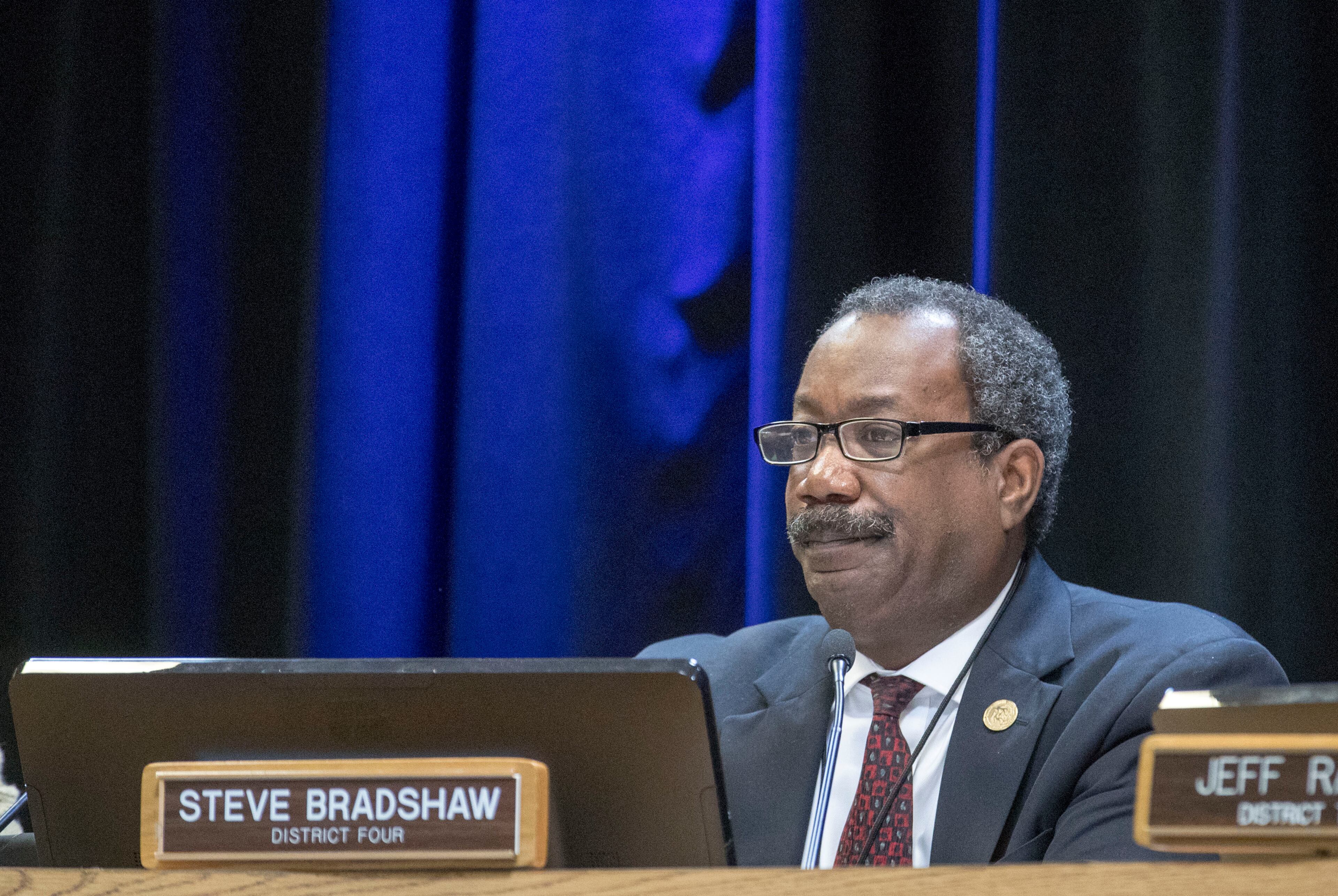 DeKalb County Commissioner Steve Bradshaw listens during a meeting on March 13, 2018. ALYSSA POINTER/ALYSSA.POINTER@AJC.COM