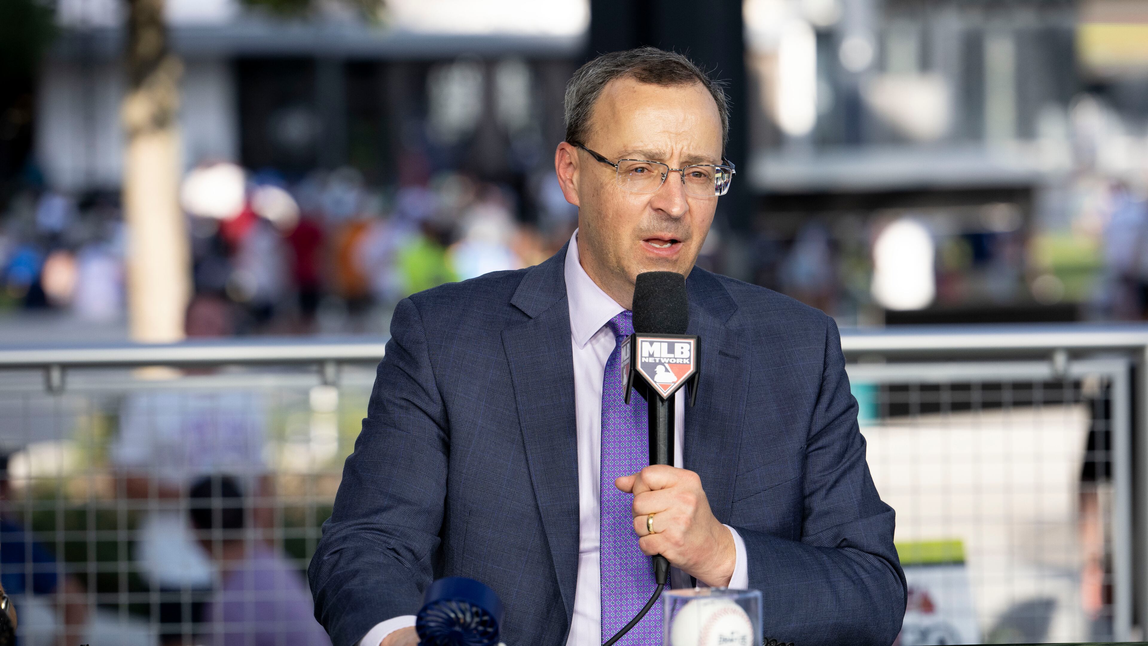 Draft analyst Jim Callis is seen during the 2025 MLB Draft Sunday, July 13, 2025 at the Coca-Cola Roxy in Atlanta. (Daniel Varnado/For the Atlanta Journal-Constitution)