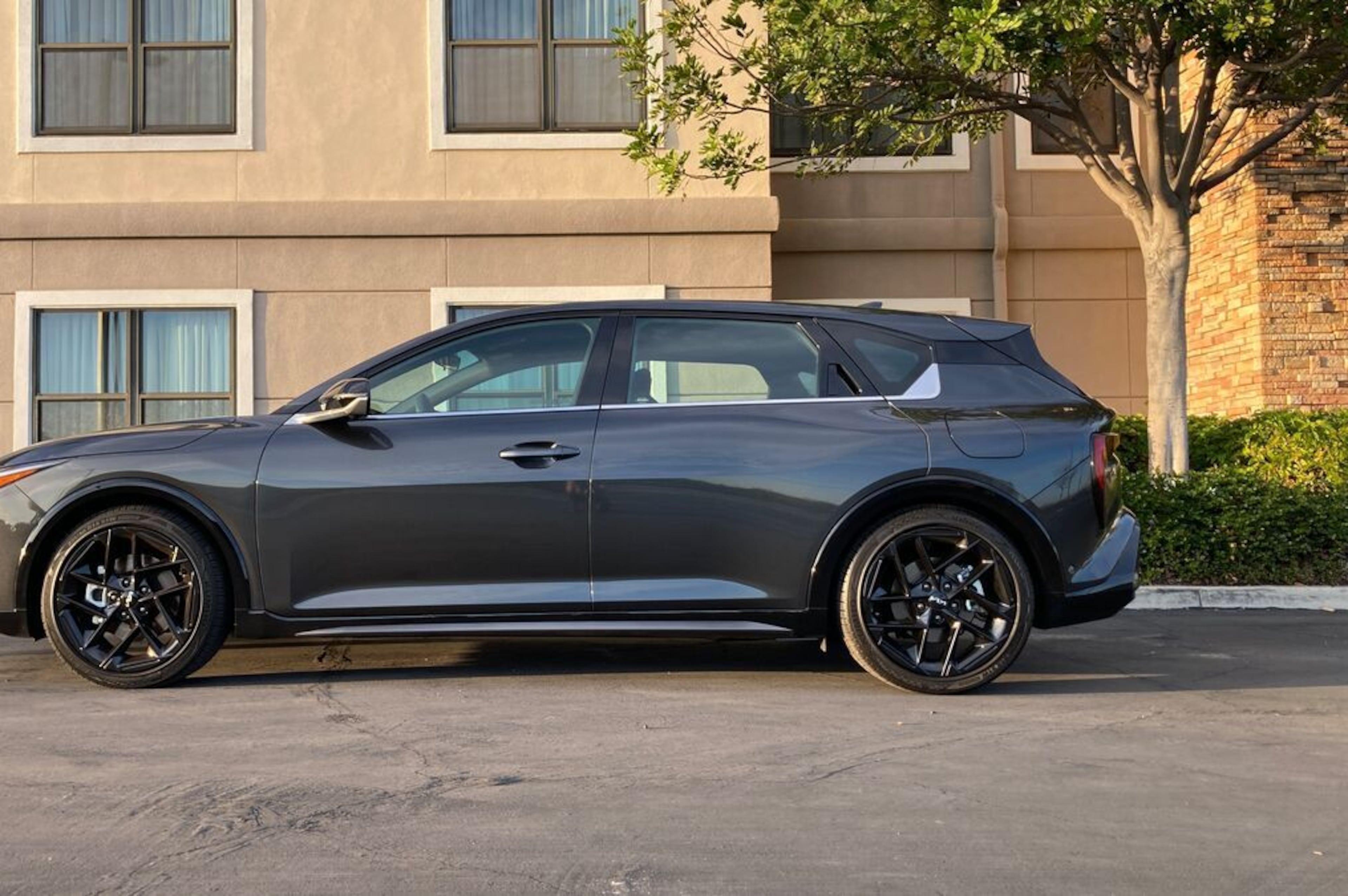 Kia K4