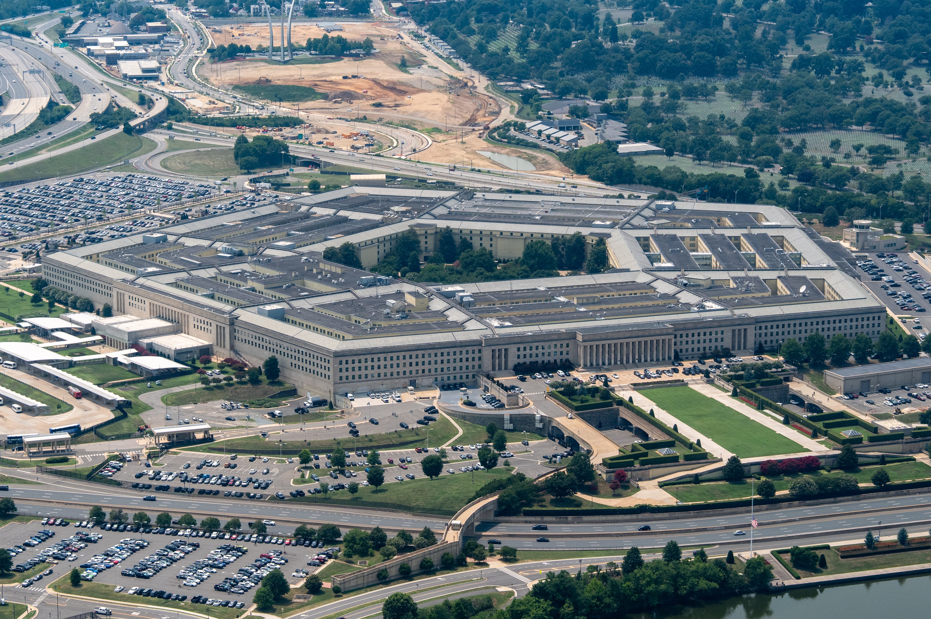 Media Pentagon Stars and Stripes