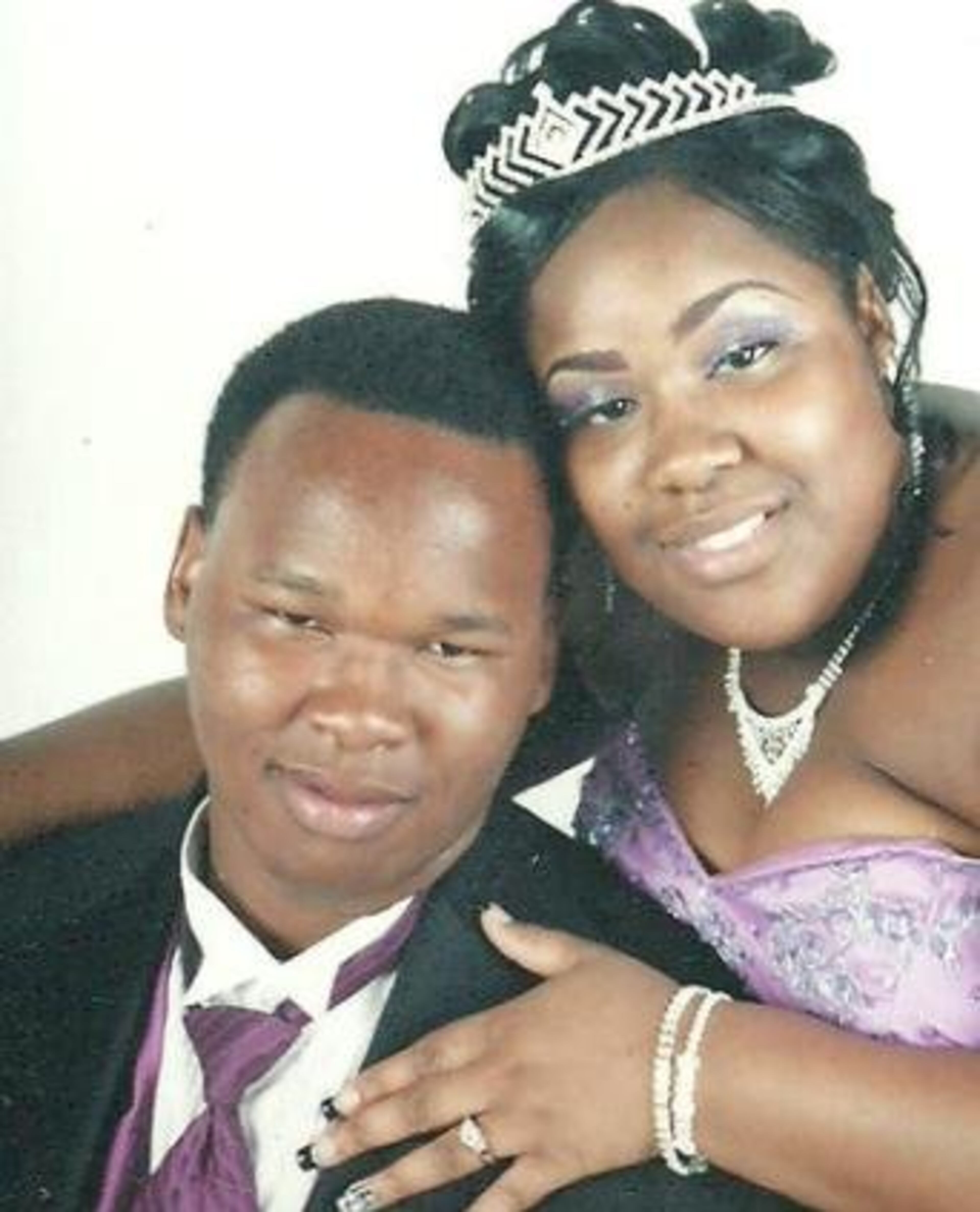 MerQuel and DeMond attend Riverdale High School.