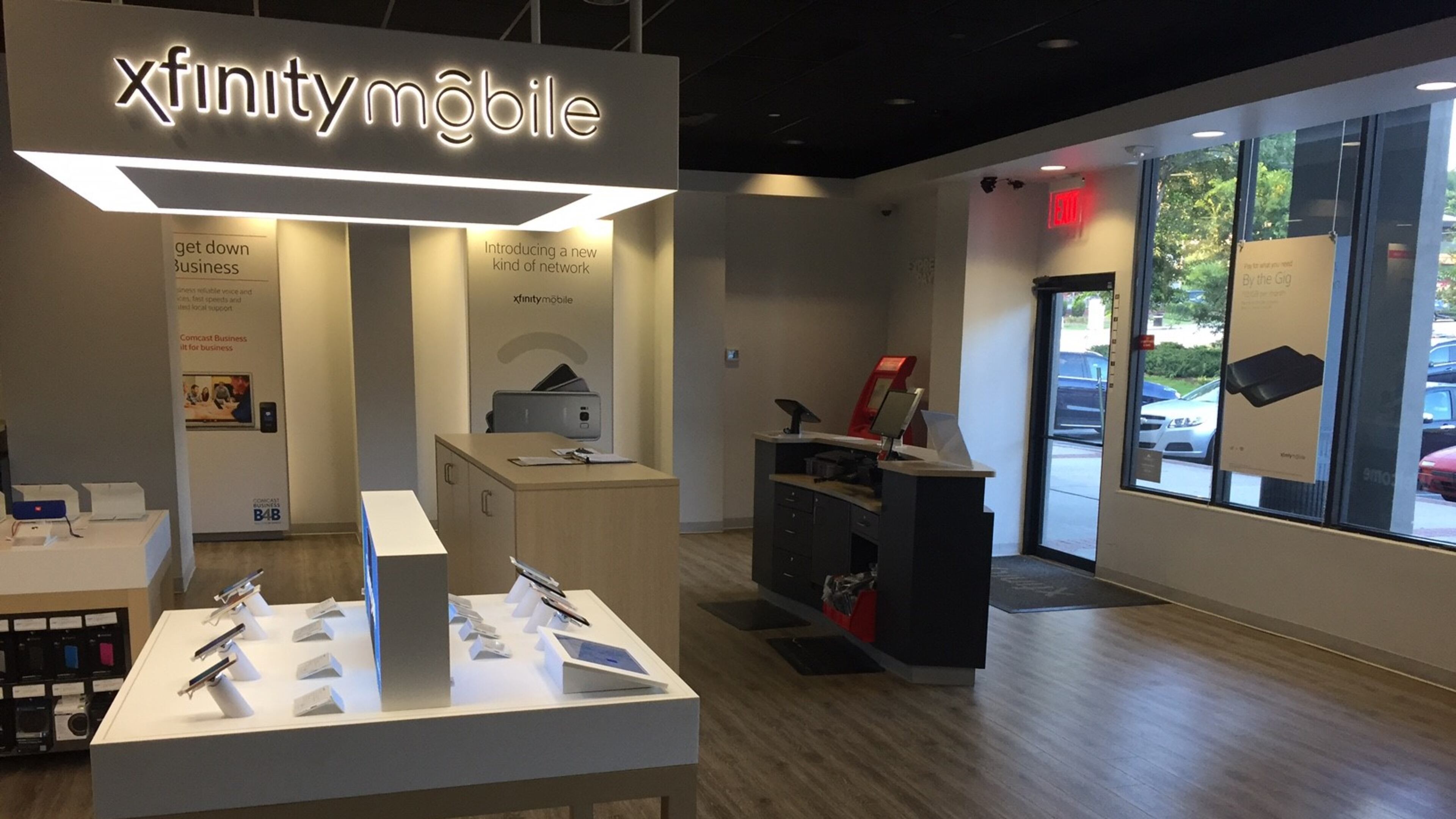 An Xfinity Mobile kiosk within a Comcast store in Midtown Atlanta. Source: Comcast