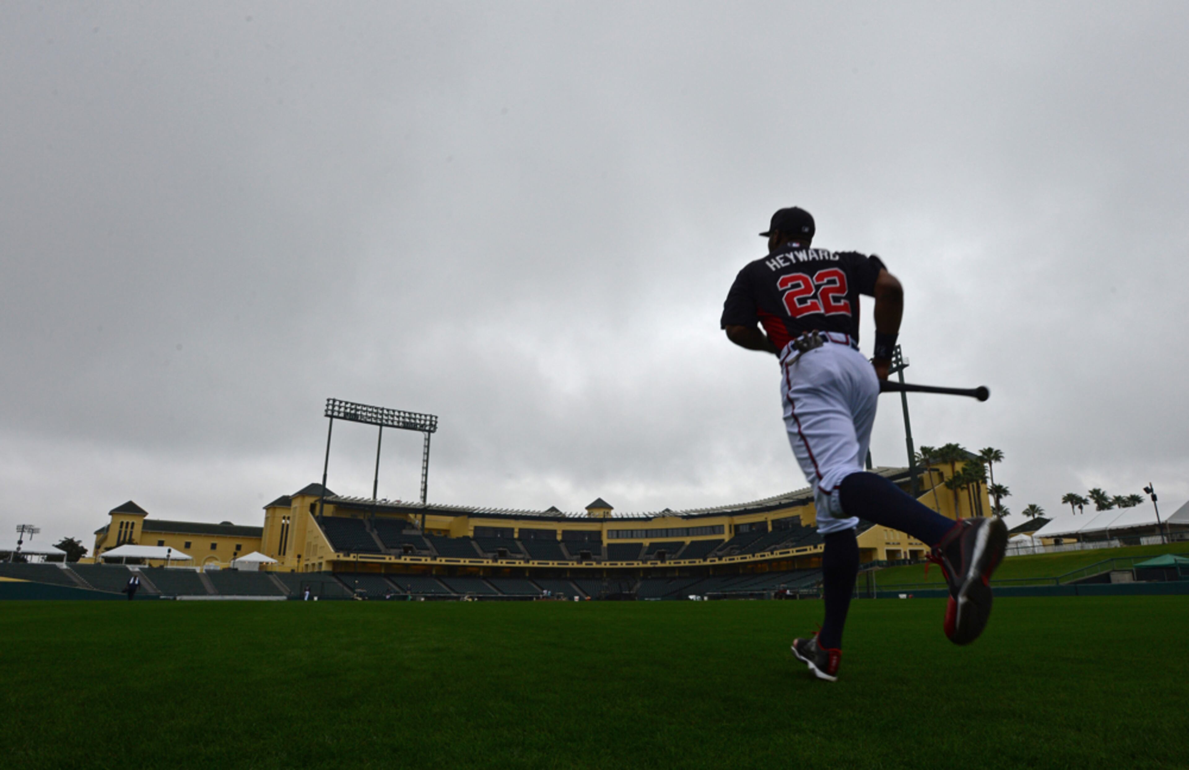 SPRINGING INTO TRAINING--February 15, 2013 Lake Buena Vista, Fl: Atlanta Braves outfielder Jason Heyward (22) runs toward the clubhouse during the first full squad workout at Champion Stadium in the ESPN Wide World of Sports Complex in Lake Buena Vista, Fl., on Friday, Feb. 15, 2013. HYOSUB SHIN / HSHIN@AJC.COM