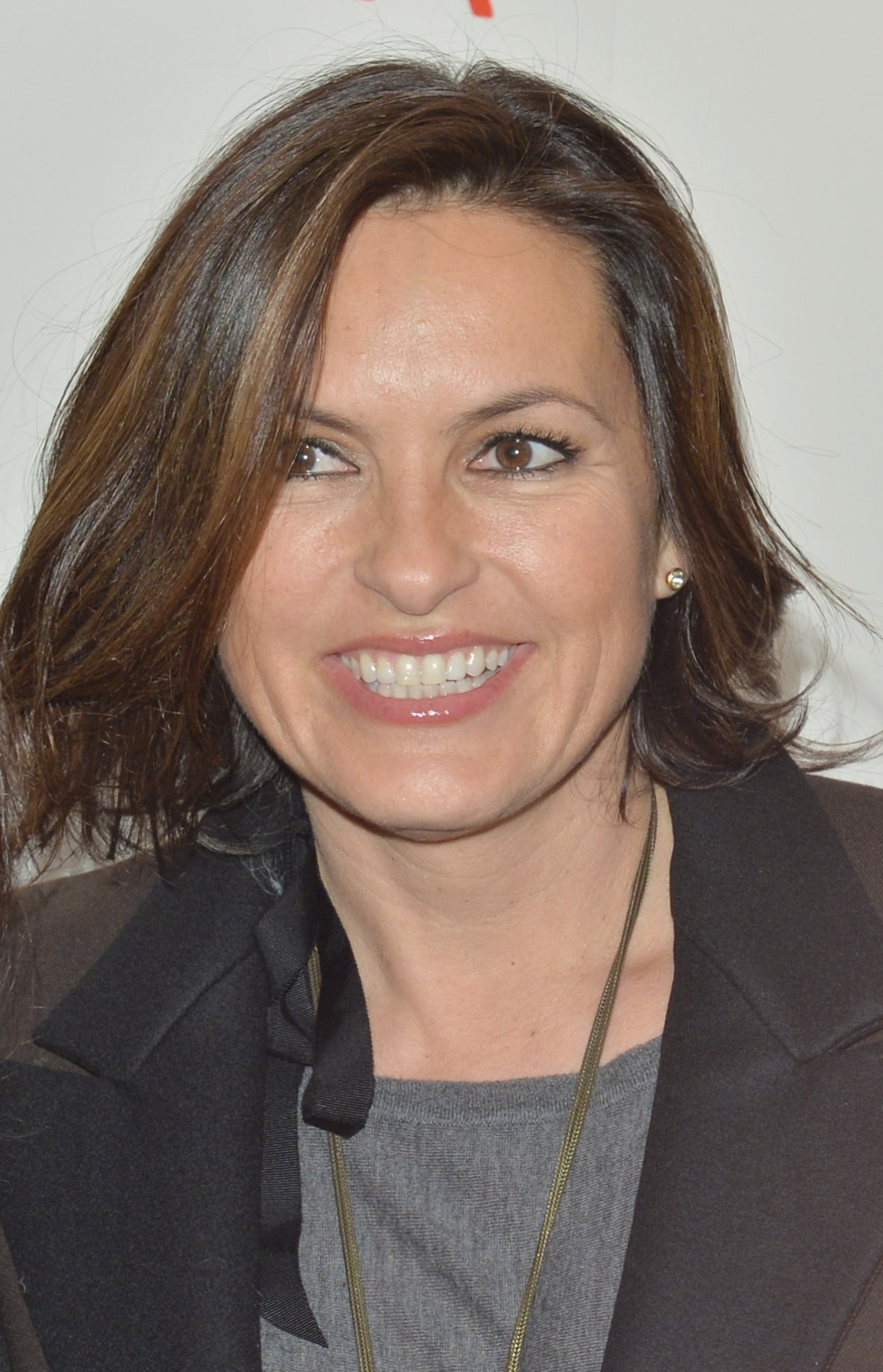 Actress Mariska Hargitay attends the premiere of "Philomena" hosted by The Weinstein Company at Paris Theater on November 12, 2013 in New York City.
