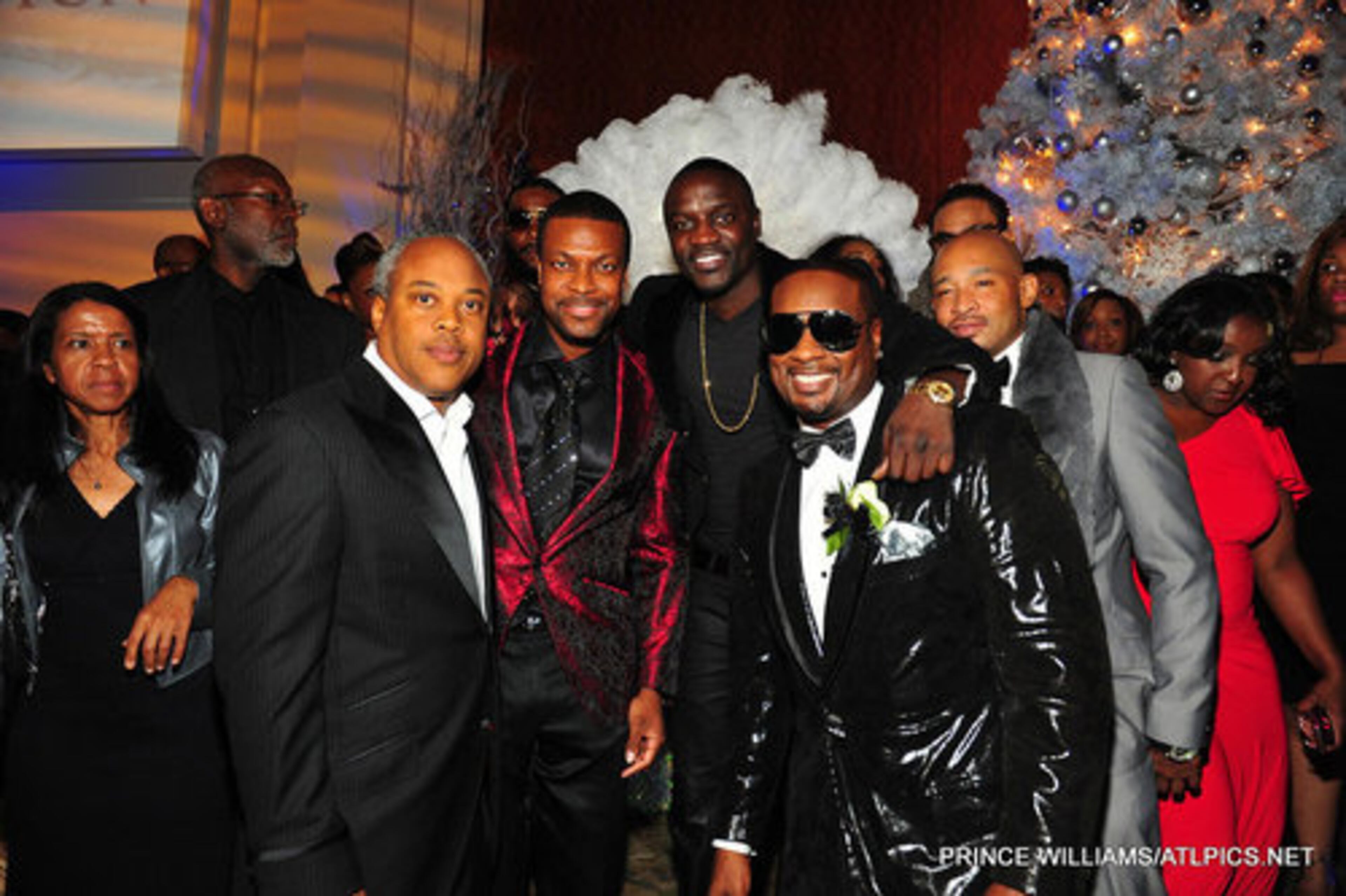 Atlanta music executive DeVyne Stephens hosted his fourth annual charity gala Friday, Dec. 23, at the Woodruff Arts Center. The fundraiser benefited the Devyne Intervention, a foundation founded by Stephens to inspire youth through music.