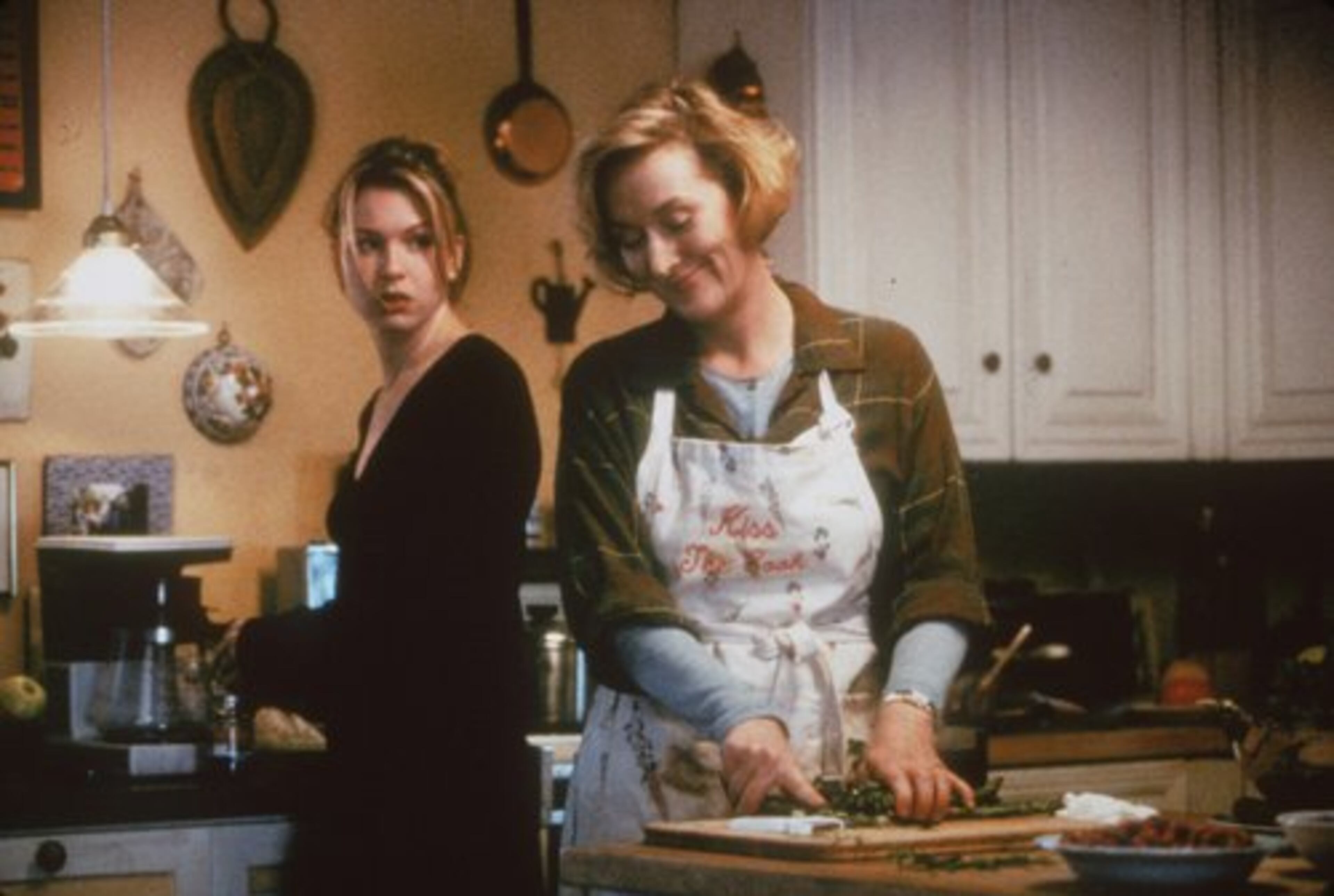 Renee Zellweger (left) with Streep in "One True Thing."
