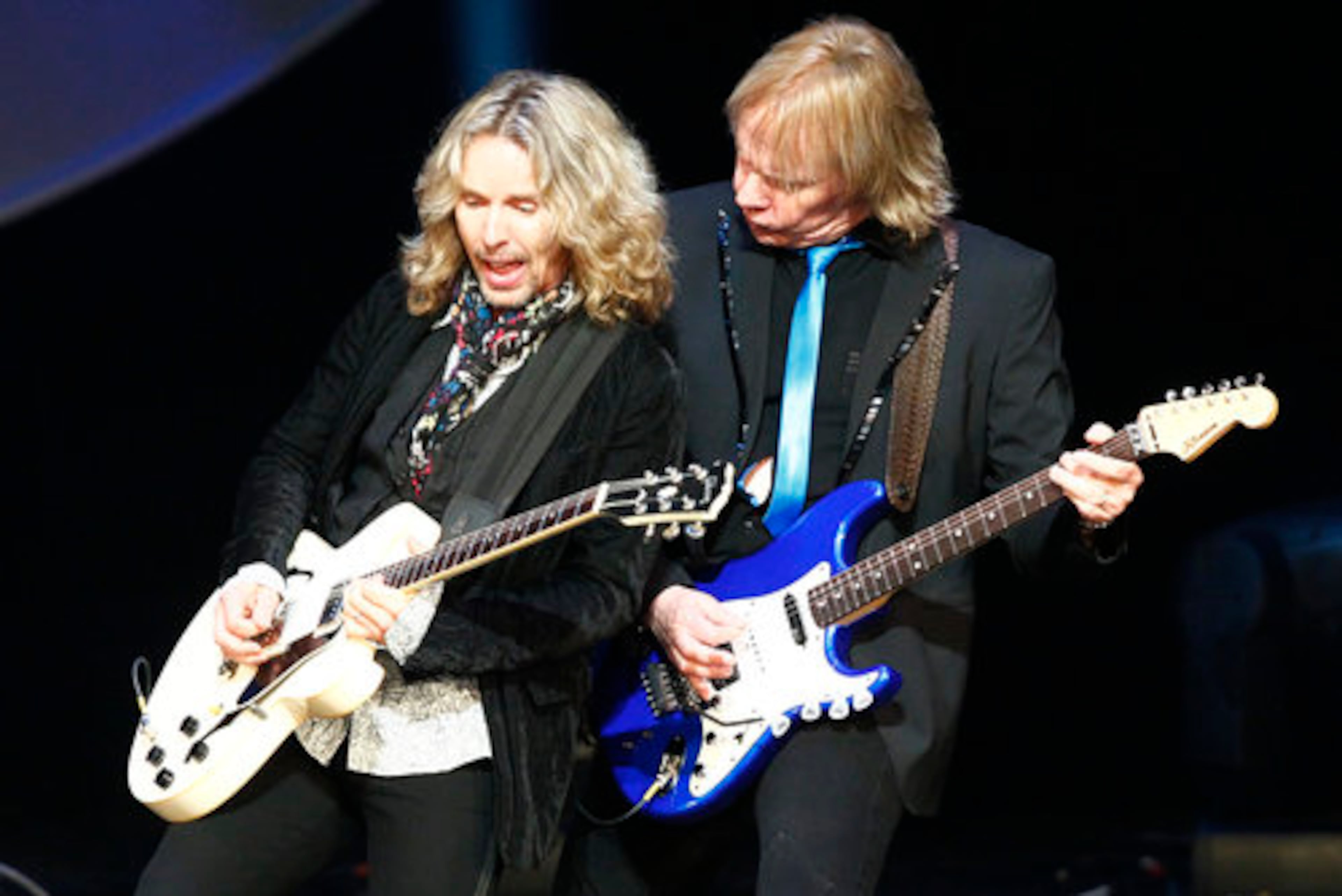 Styx members Tommy Shaw (left) and James Young rock out during the Hall of Fame Awards on Saturday.