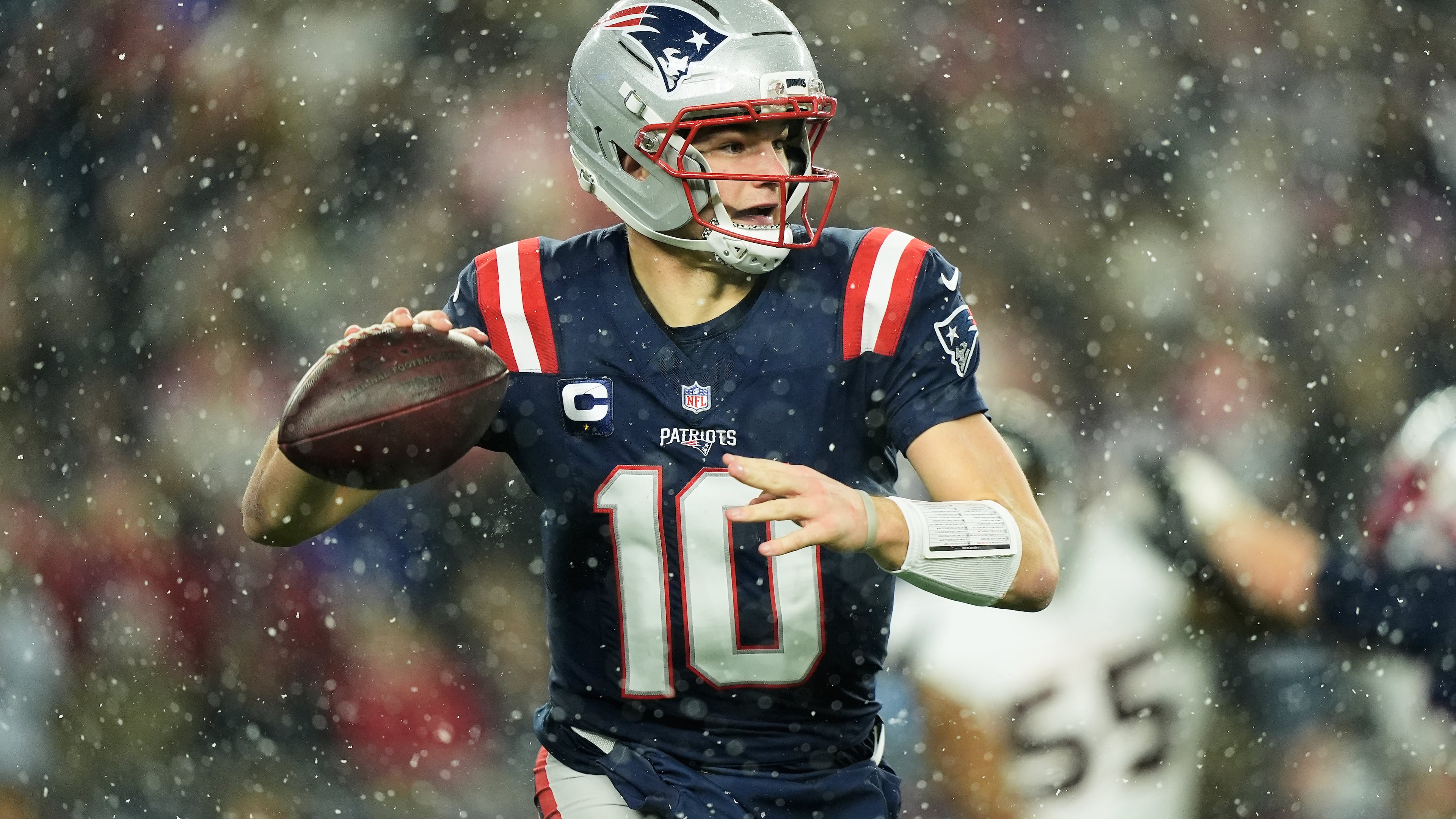New England Patriots quarterback Drake Maye (10) passes against the Houston Texans during the second half of an NFL divisional playoff football game, Sunday, Jan. 18, 2026, in Foxborough, Mass. (AP Photo/Robert F. Bukaty)