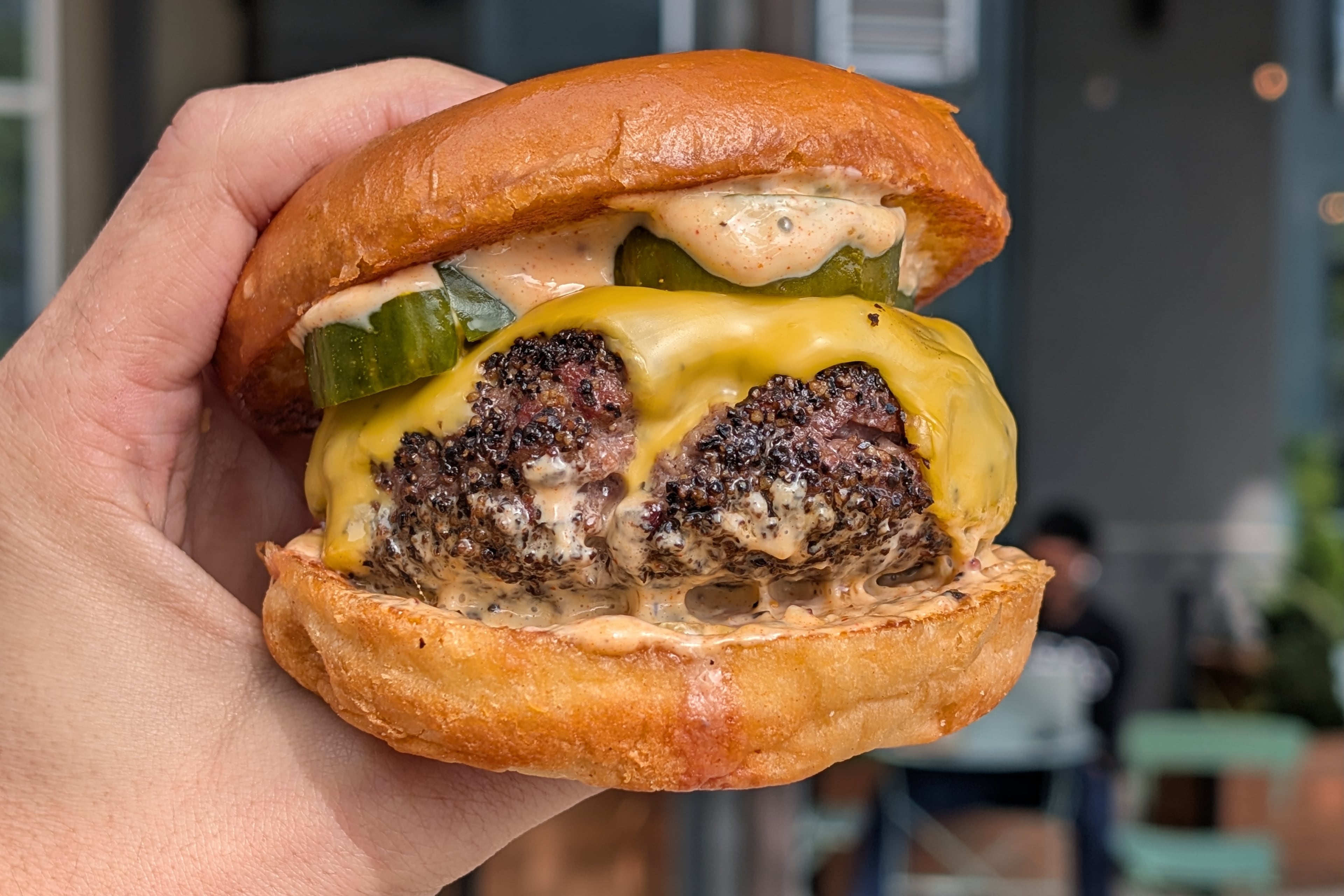 Misfitsss BBQ’s smoked burger. (Courtesy of Misfitsss BBQ)